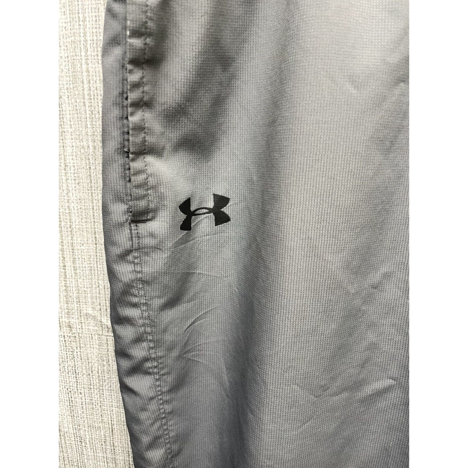 Under Armour Under Armour Pants Jogger Mens 2XL Gray Athletic Drawstring Regular Size Type: Pants Mens 2XL Gray Athletic Drawstring Jogger Size US 39 - 2 Thumbnail