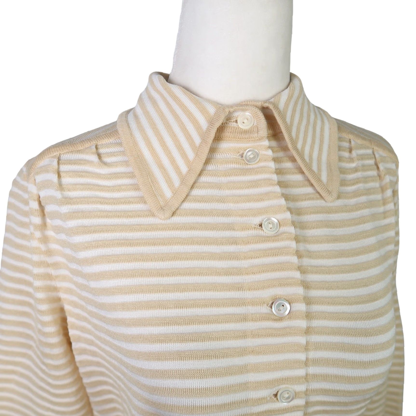Vintage Vintage 70s Cream Tan Stripe Ribbed Knit Mini Dress S User: Vintage 70s Cream Tan Stripe Ribbed Knit Mini Dress S Size S / US 4 / IT 40 - 3 Thumbnail