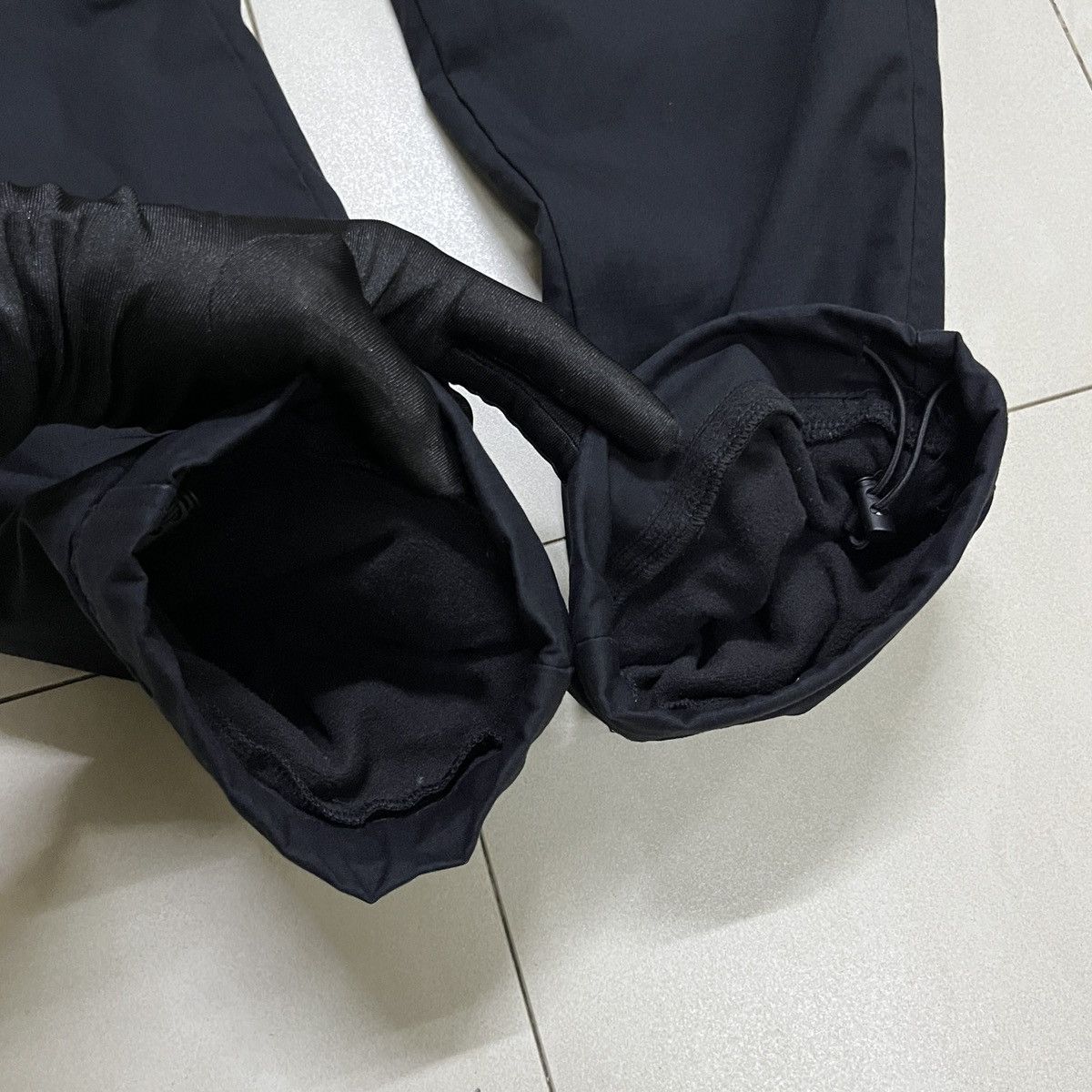 Japanese Brand × Uniqlo Uniqlo Hiking Cargo Pants Size US 34 / EU 50 - 3 Thumbnail