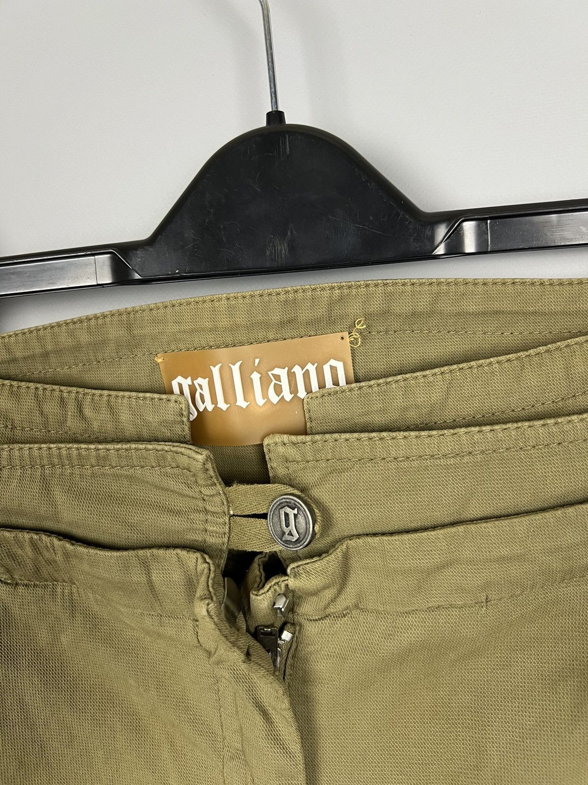 John Galliano Vintage John Galliano Cargo Khaki Pants Size 30" / US 8 / IT 44 - 3 Thumbnail