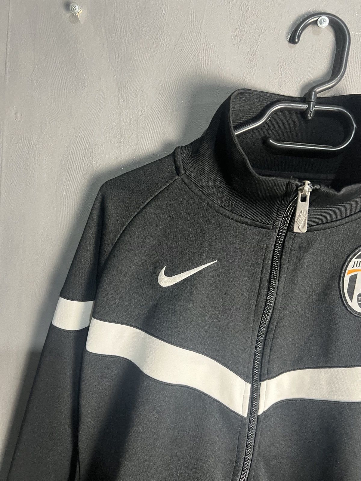 Nike Nike Vintage Juventus Zip Soccer jersey Size US L / EU 52-54 / 3 - 4 Thumbnail