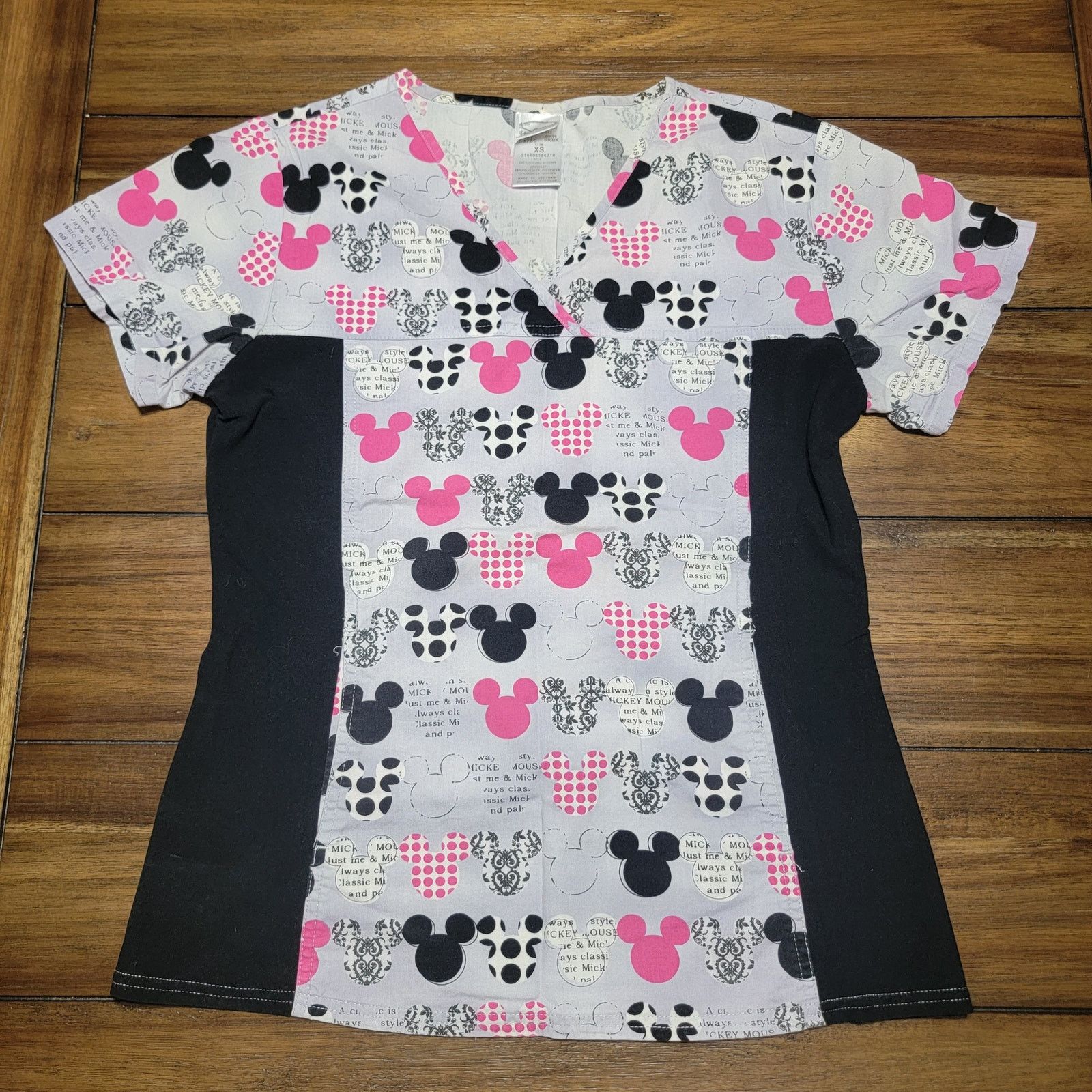 Disney Disney Mickey Heads Scrub Top - Size XS Size XS / US 0-2 / IT 36-38 - 1 Thumbnail