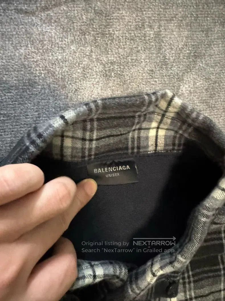 Balenciaga Balenciaga Oversized Check Button Shirt. Size US S / EU 44-46 / 1 - 3 Thumbnail
