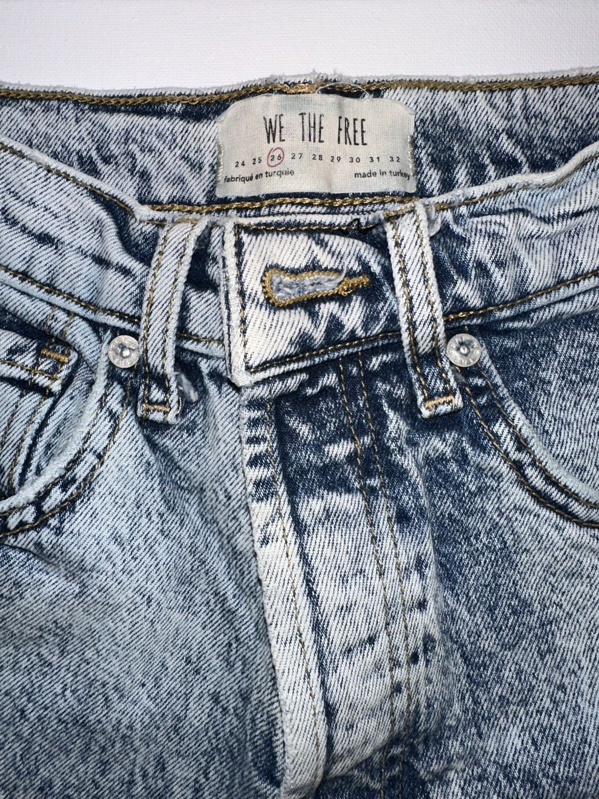 Free People Free People We The Free High Rise Dis Acid Wash Jeans Sz 26 Size 26" / US 2 / IT 38 - 1 Thumbnail