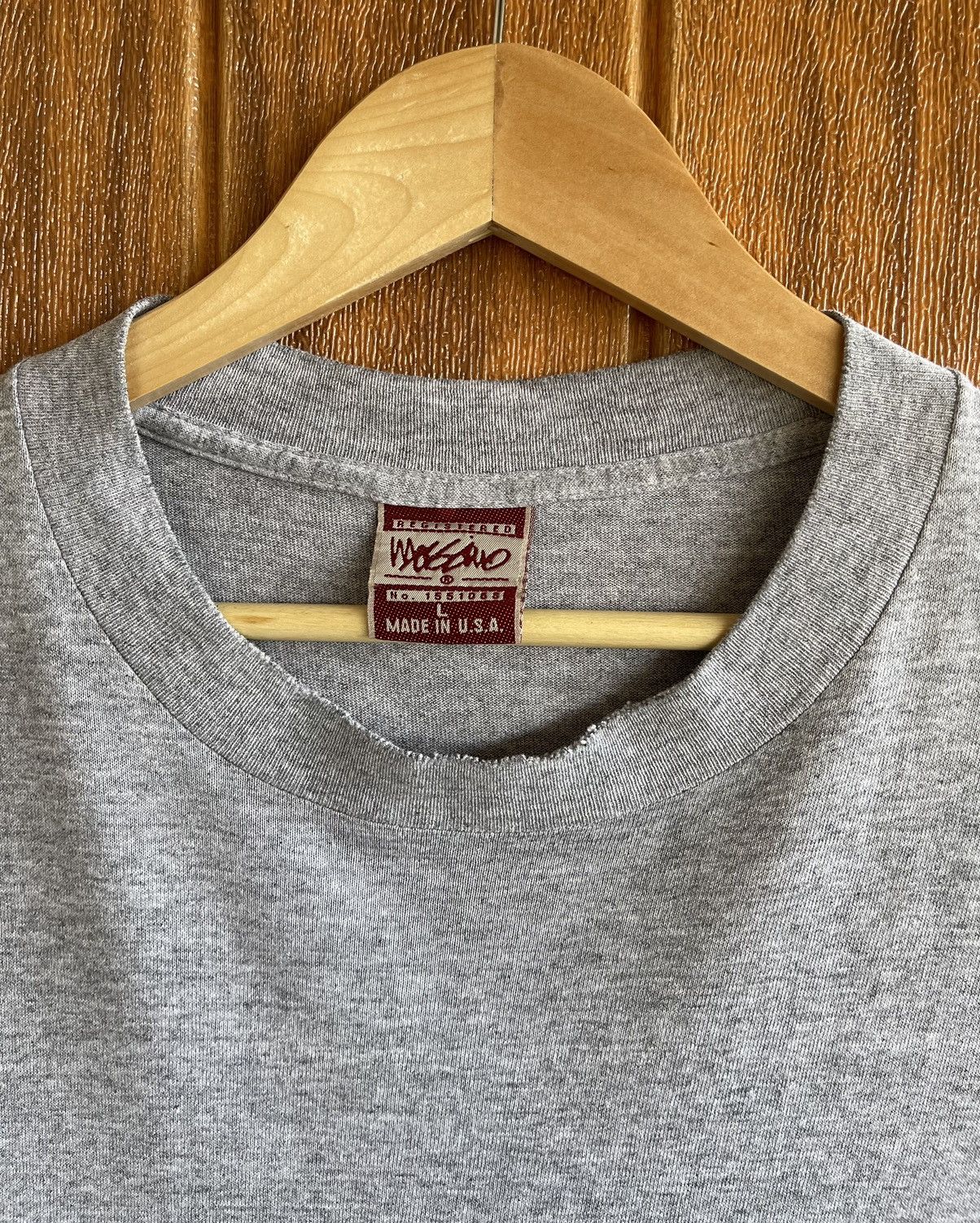 Mossimo Vintage’90s Thrashed🔥MOSSIMO🔥Big Logo Back Hit Faded Tshirt Size US L / EU 52-54 / 3 - 11 Thumbnail