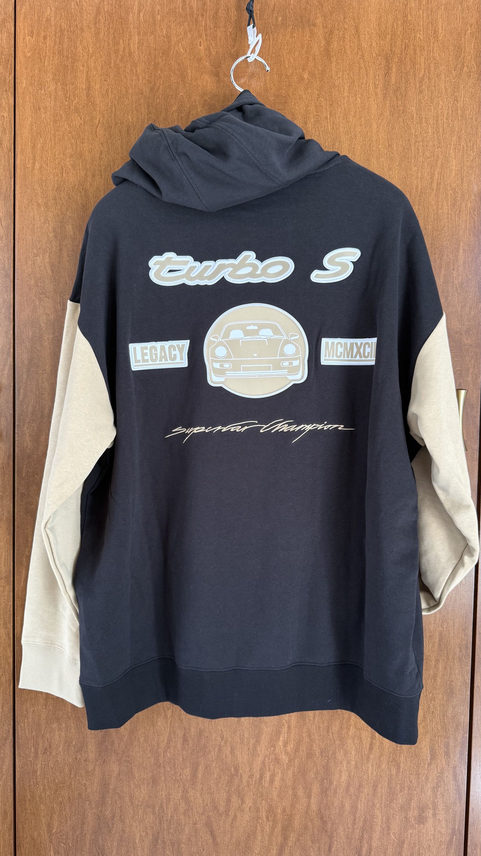 Porsche Design Puma x Porsche 911 Turbo S Leichtbau Hoodie XL Size US XL / EU 56 / 4 - 1 Thumbnail