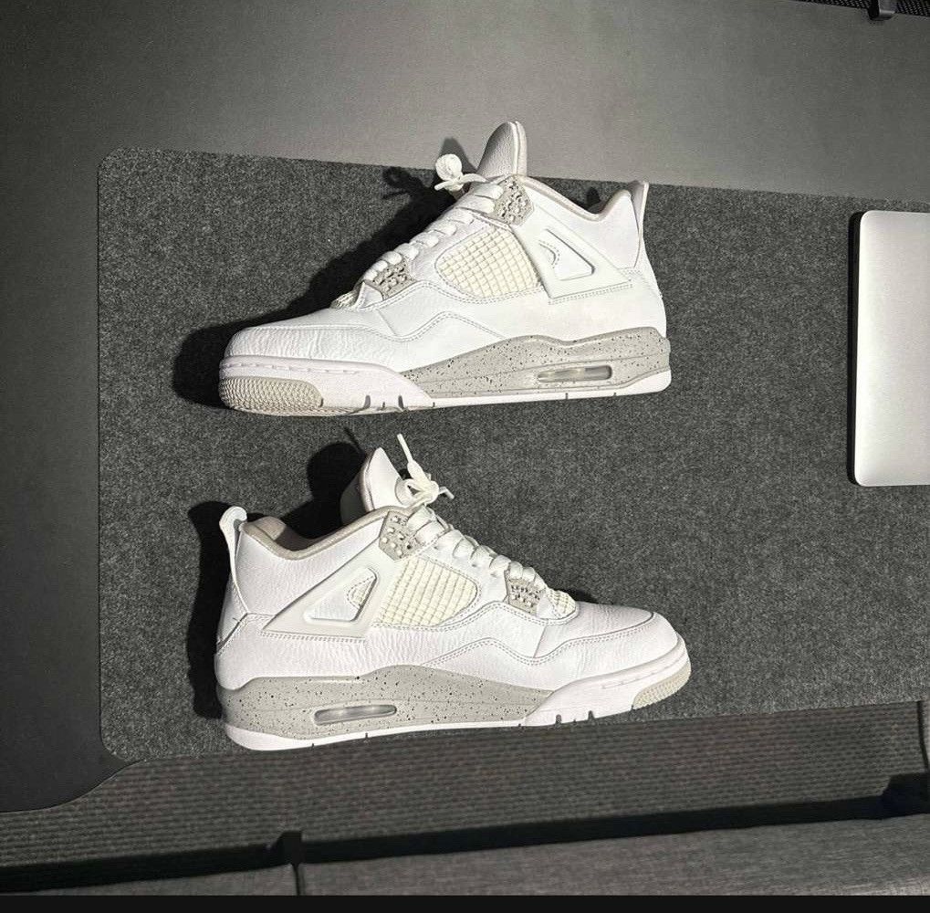 Jordan Brand Jordan 4 White Oreo Size US 10 / EU 43 - 1 Thumbnail