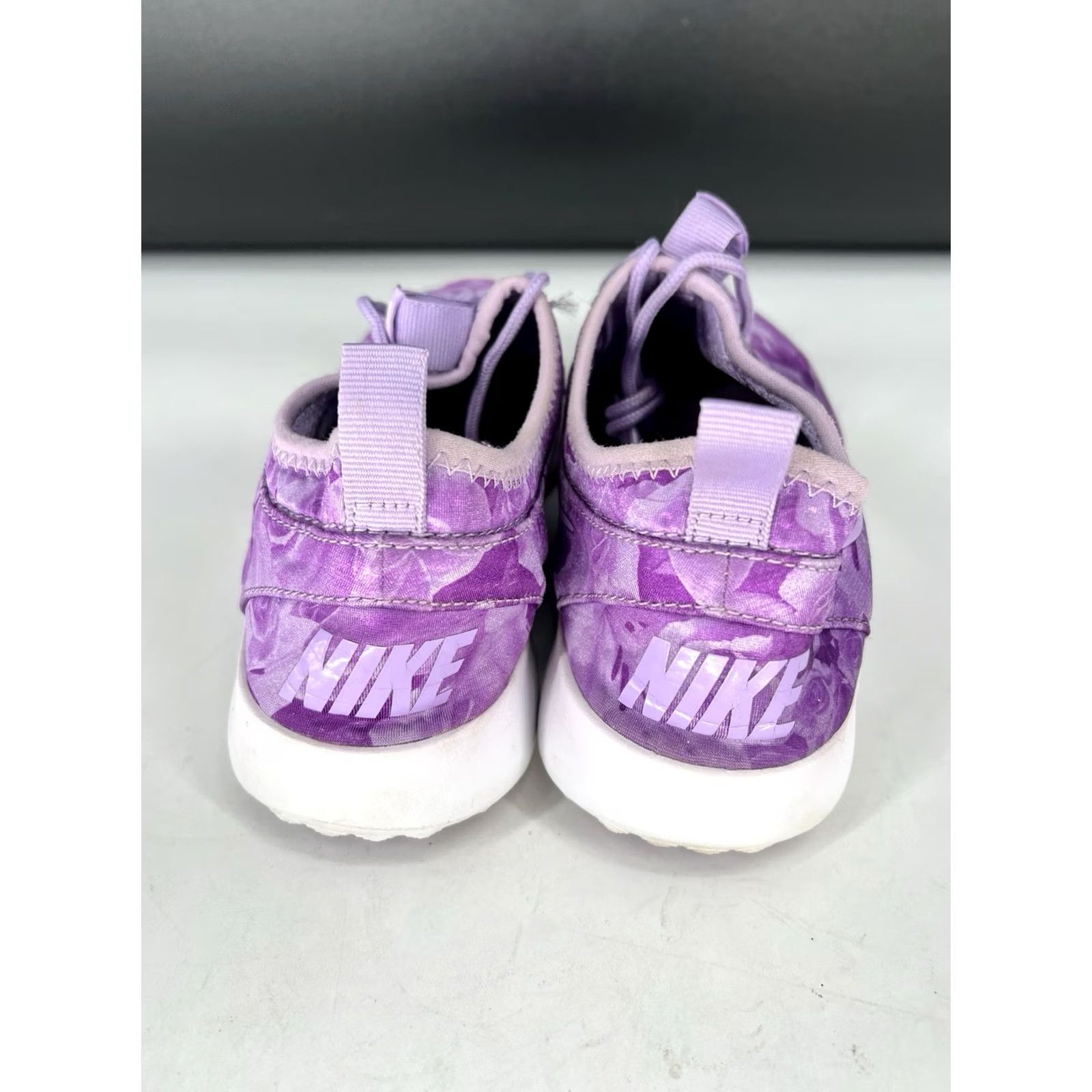 Nike Nike Juvenate Flo Print Sneakers Women's Urban Lilac Purple Lightweight Running Gym 8 Lace Up Floral Shoe Size US 8 / IT 38 - 5 Thumbnail