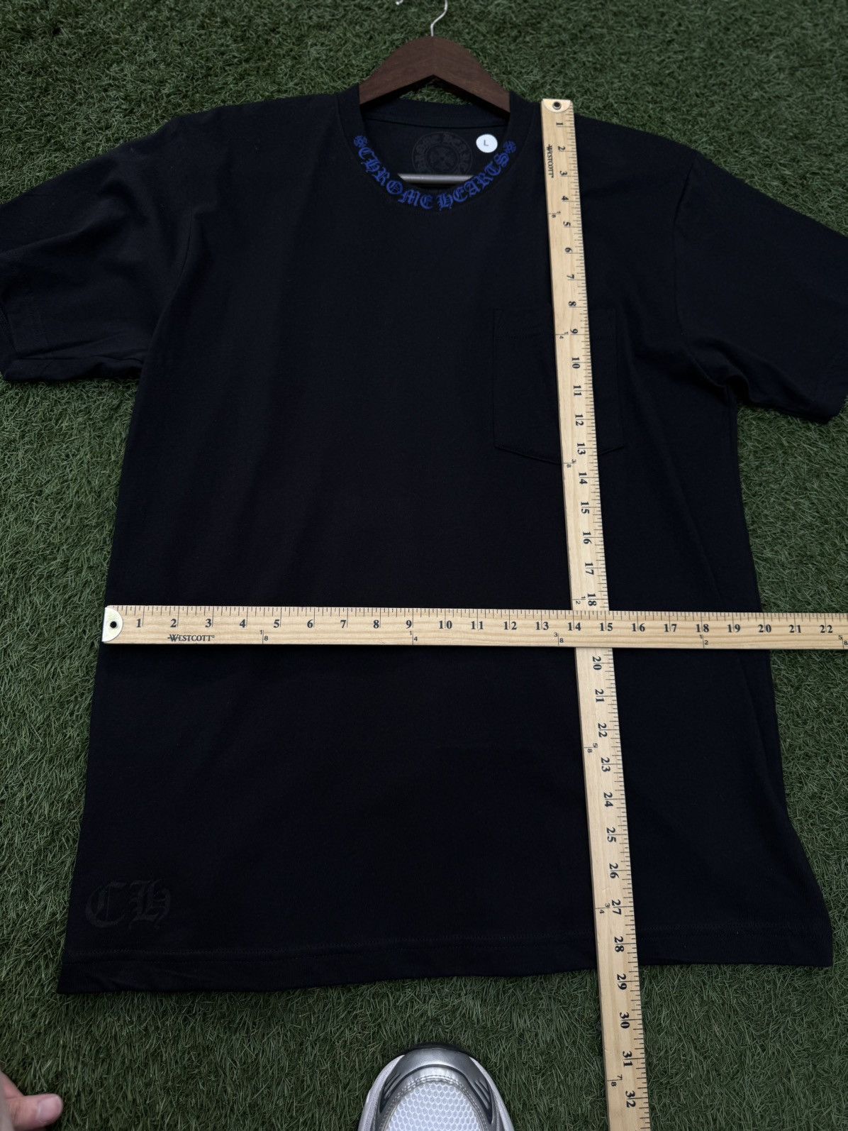 Chrome Hearts Size L - Chrome Hearts Tee Shirt Blue Neck Logo RARE (NEW) Size US L / EU 52-54 / 3 - 20 Thumbnail