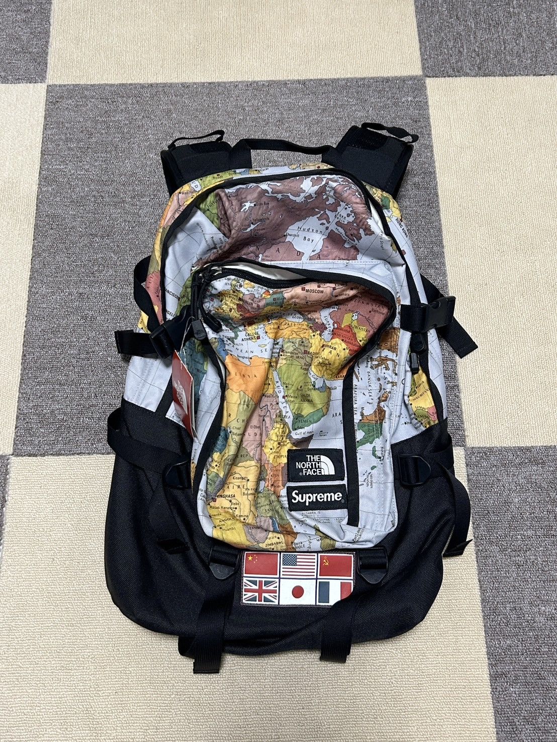 Supreme × The North Face [RARE] Supreme The North Face Expedition Maps Backpack Size ONE SIZE - 2 Thumbnail