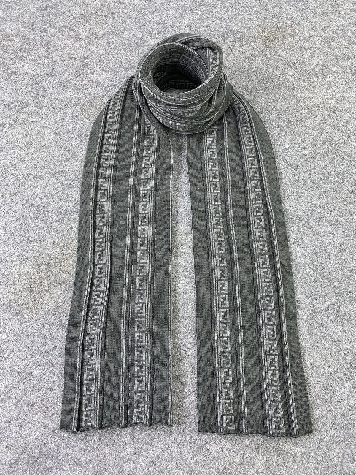 Fendi Fendi Scarf / Muffler / Neckwear - T1260 Size ONE SIZE - 1 Thumbnail