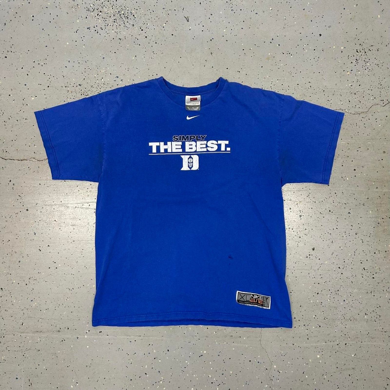 Nike VTG/Y2K Blue Nike Duke Basketball graphic tee Size US XL / EU 56 / 4 - 1 Thumbnail
