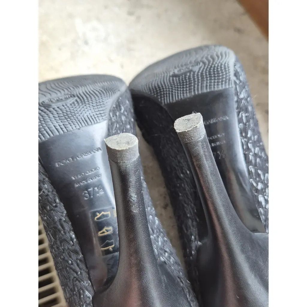 Dolce & Gabbana Dolce & Gabbana Black Raffia Rosette Pumps Size US 7.5 / IT 37.5 - 12 Thumbnail