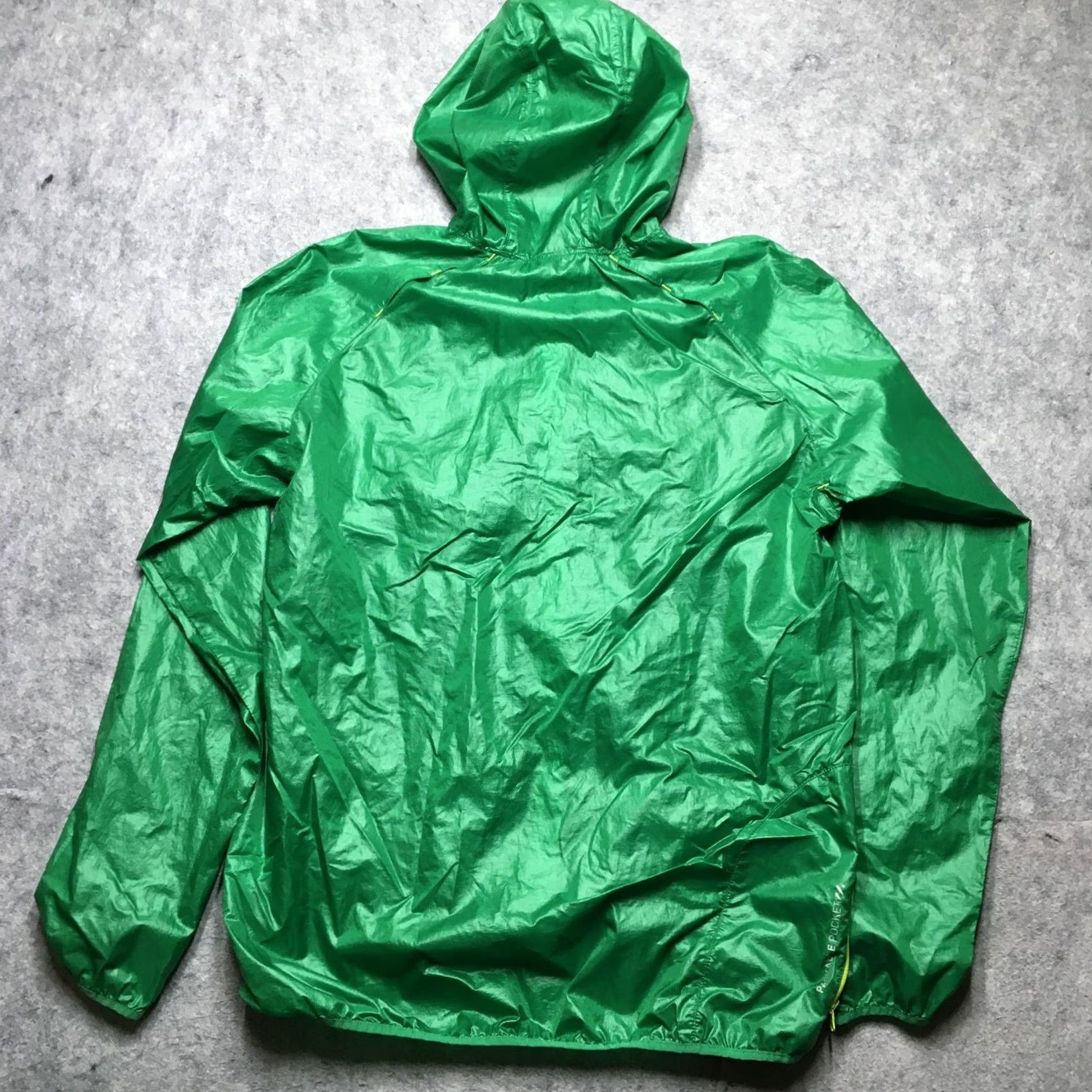 Helly Hansen Helly Hansen Training Jacket Mens XL Green Packable Pocket Hooded Windbreaker Size US XL / EU 56 / 4 - 7 Thumbnail