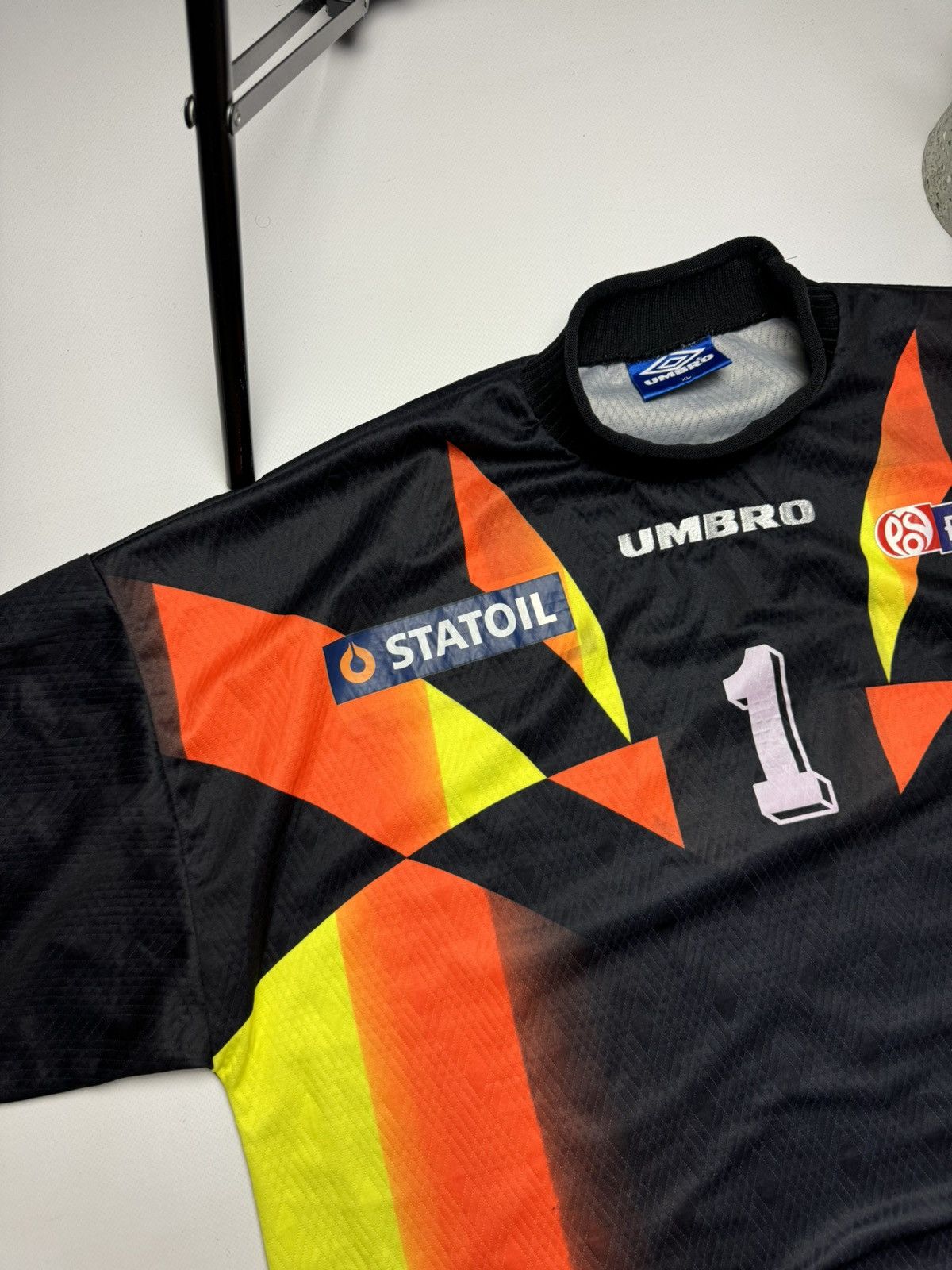 Umbro × Vintage Rare umbro goalkeeper soccer jersey long+shorts Size US XL / EU 56 / 4 - 6 Thumbnail