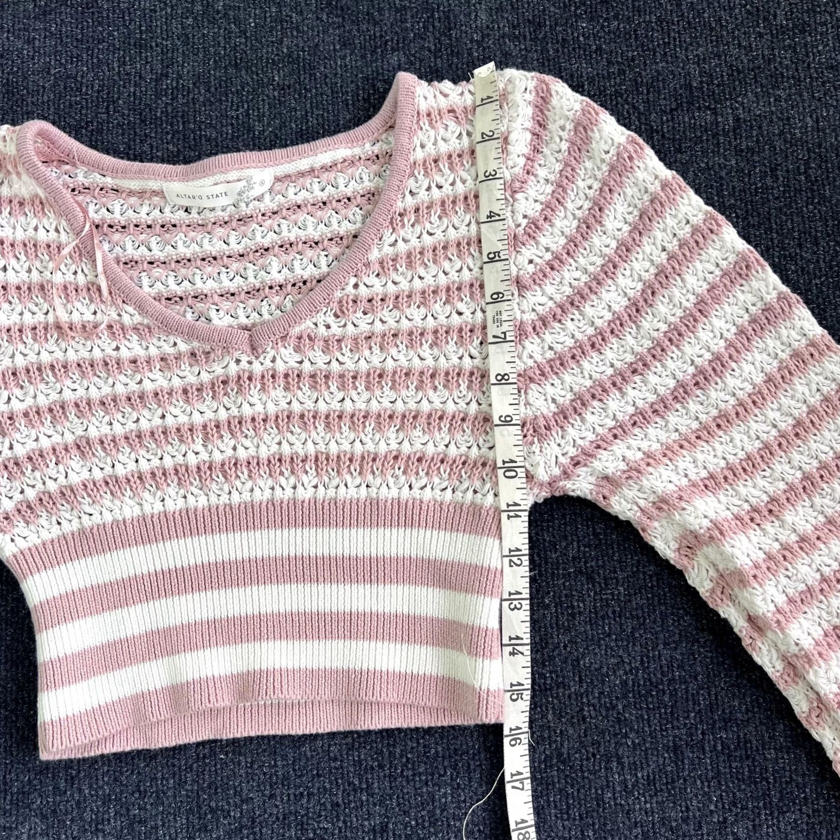 Vintage Altar'd State Sweater Womens Small Pink White Striped Crochet Knit Crop Top Size S / US 4 / IT 40 - 6 Thumbnail