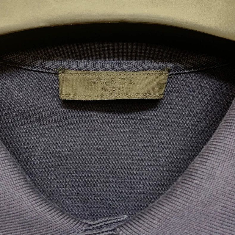 Prada Prada Chest triangle short sleeves 2501-Nextarrow Size US L / EU 52-54 / 3 - 3 Thumbnail