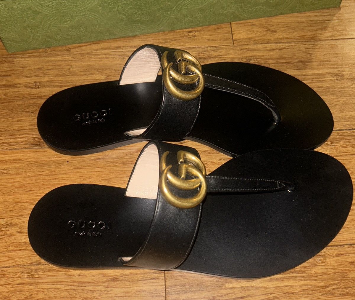 Gucci Gucci Women’s Thong Leather Sandal with Double G Lifford Size US 5 / IT 35 - 5 Thumbnail
