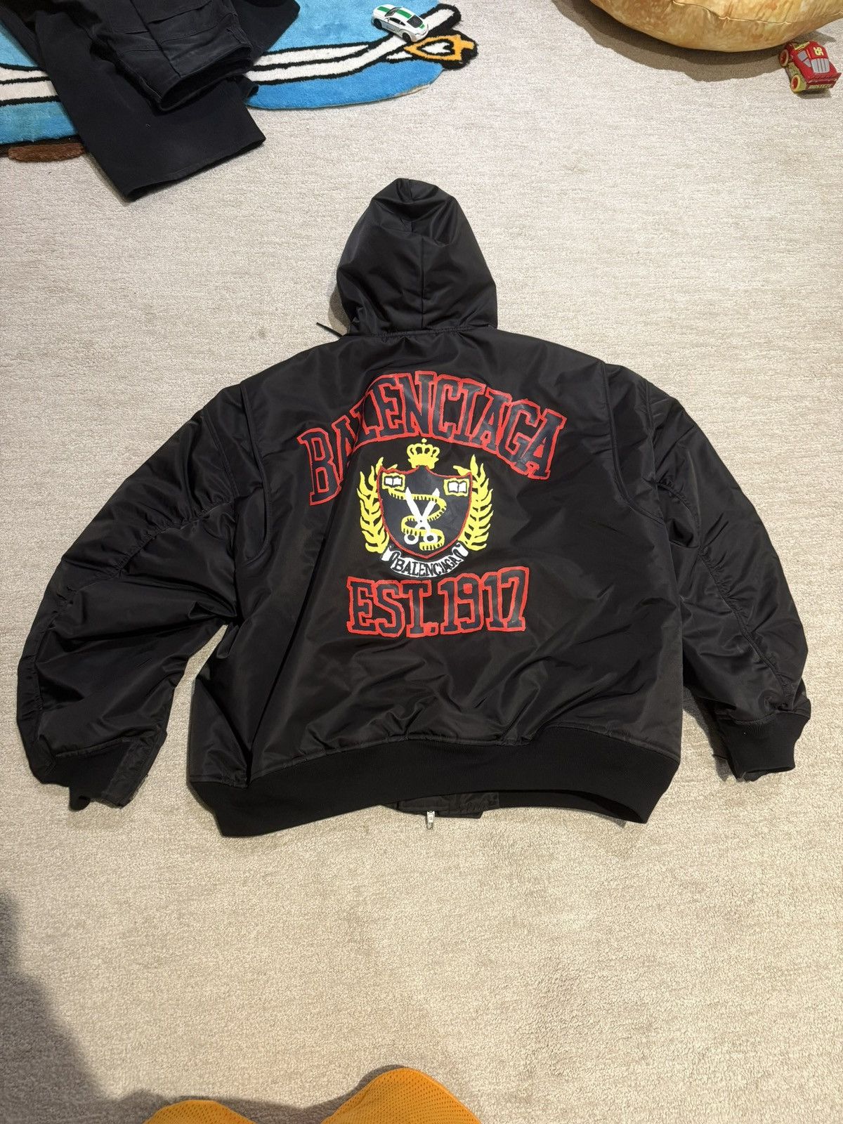 Balenciaga Balenciaga bomber size 2 Size US XL / EU 56 / 4 - 1 Thumbnail
