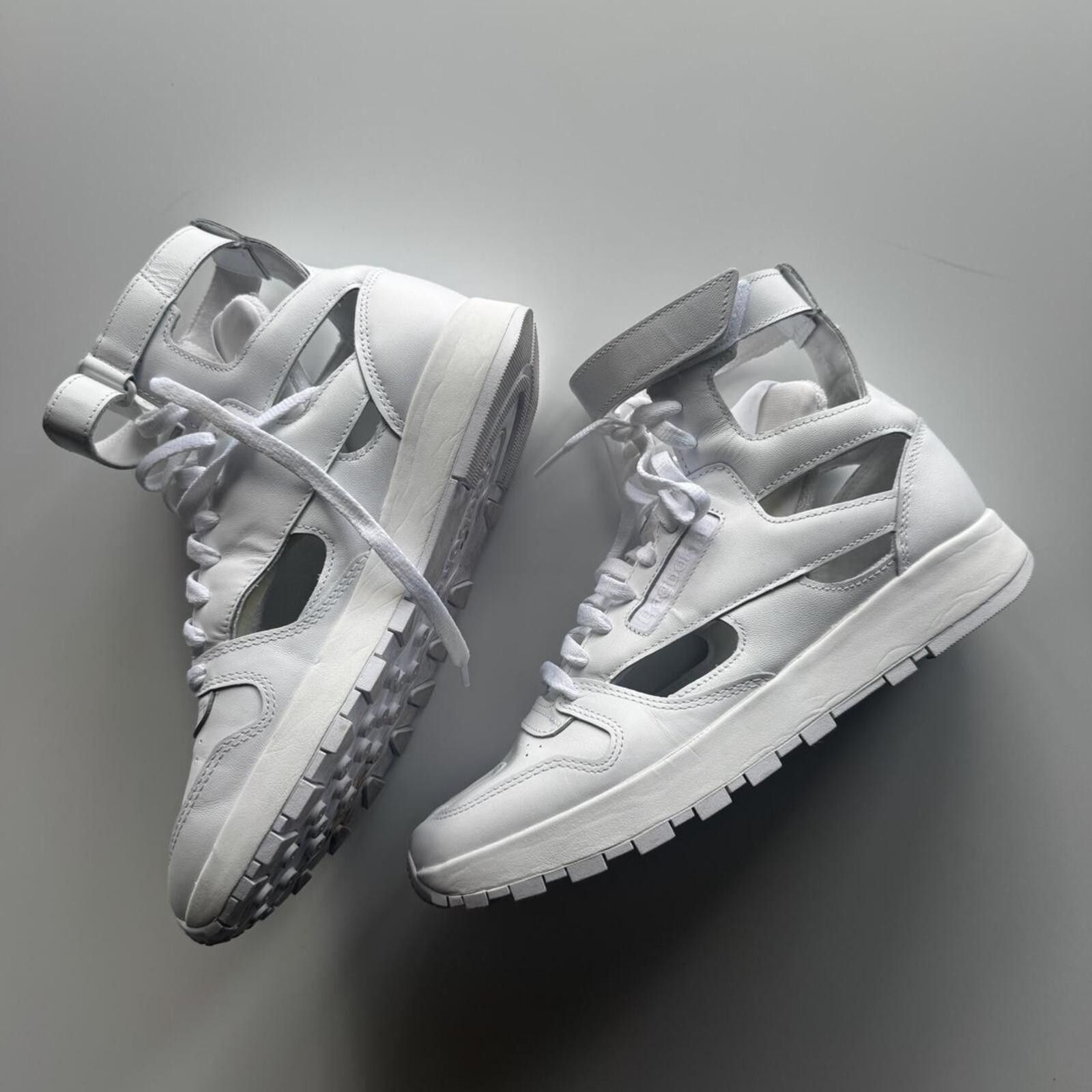 Maison Margiela Reebok x Maison Margiela Classic Leather Tabi High Size US 9 / EU 42 - 1 Thumbnail