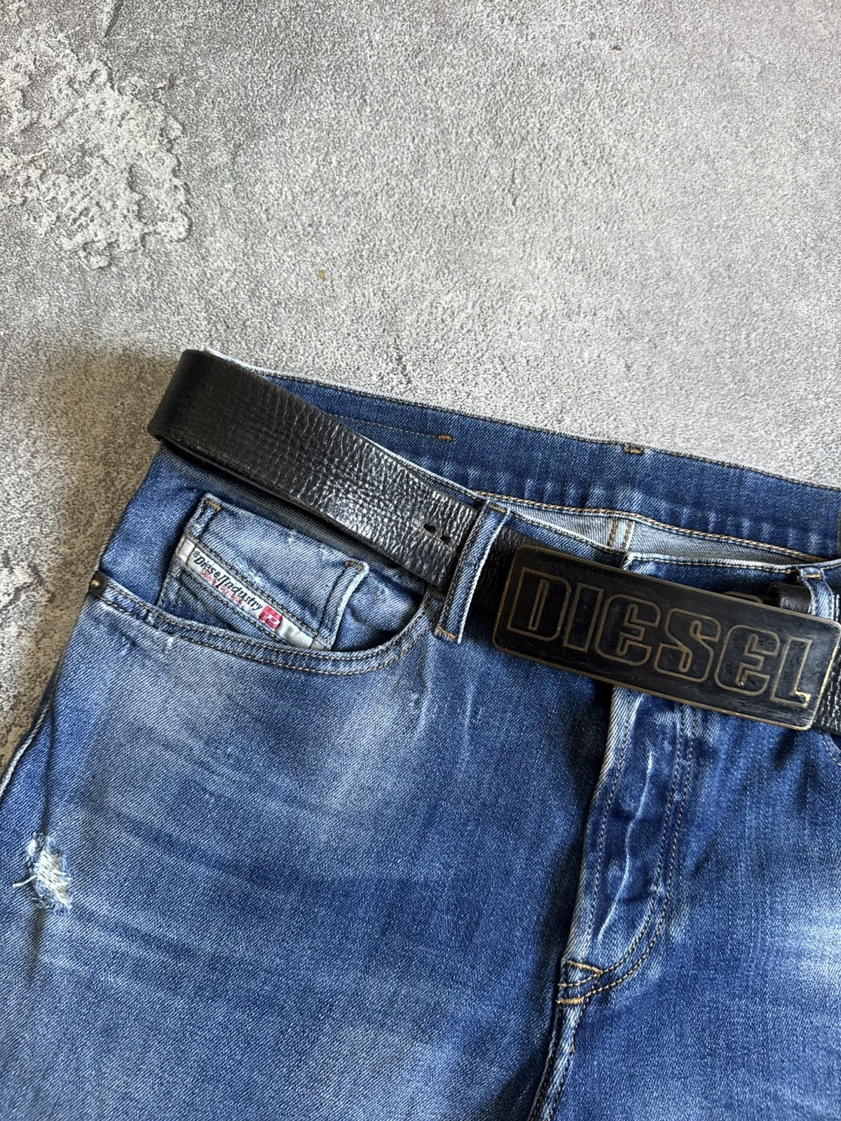 Diesel Diesel 90s retro vintage leather big logo belt avantgarde Size ONE SIZE - 2 Thumbnail