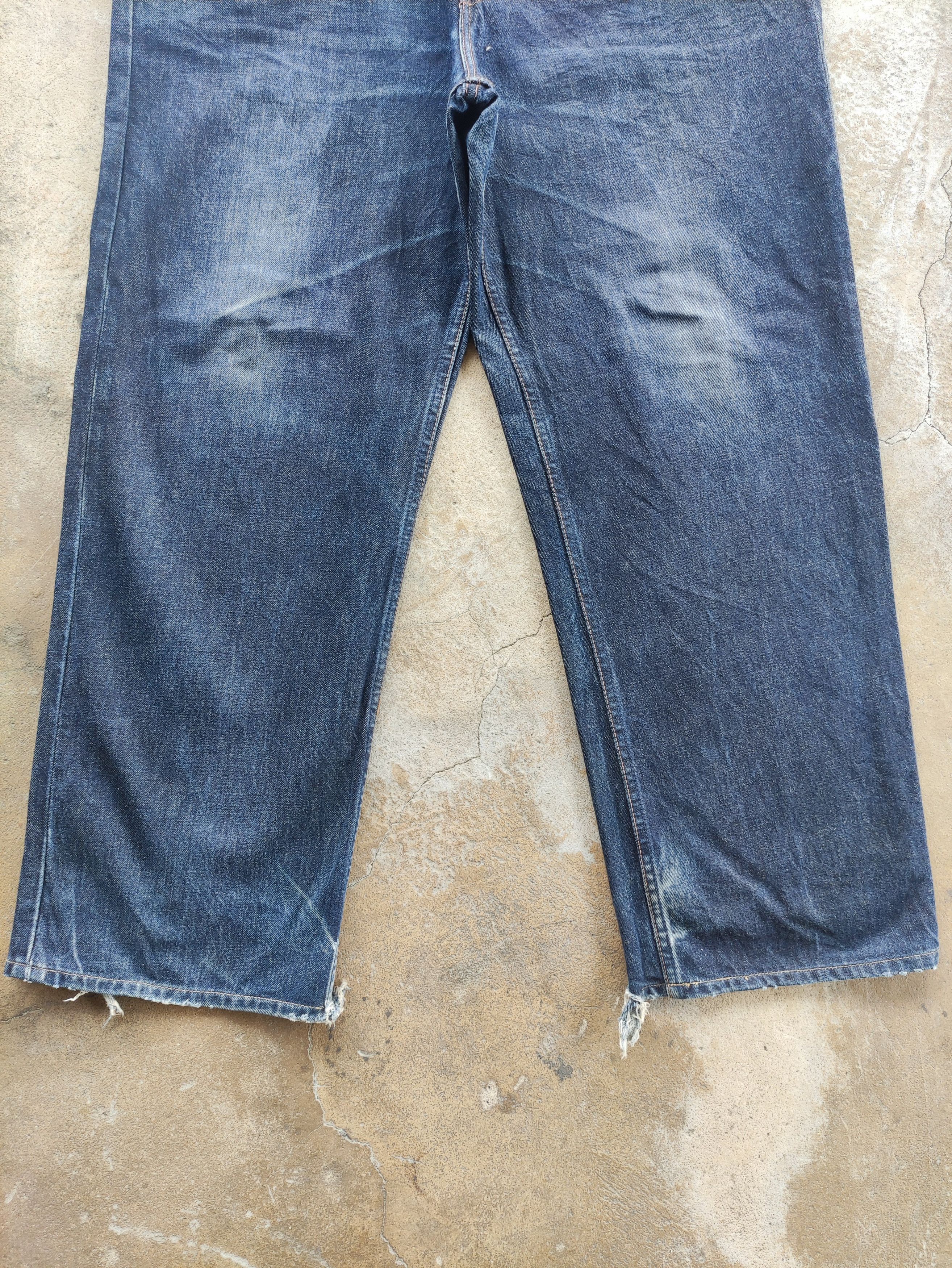 Levi's Vintage Levi's Brand Baggy Denim Distressed Pants Size US 42 / EU 58 - 4 Thumbnail