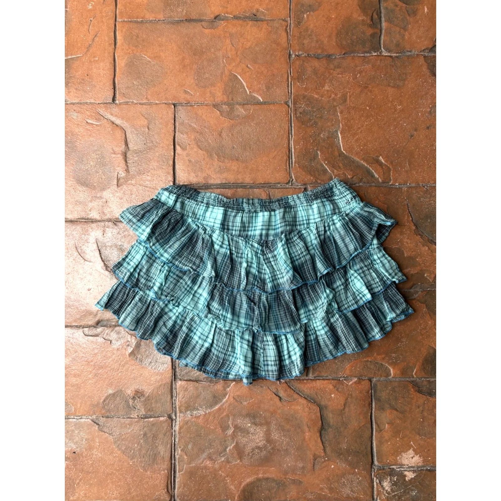 Vintage VINTAGE Elements Skirt Women Short Blue Plaid Ruffle Low Rise Grunge Skater XS/S Patterned Size 28" / US 6 / IT 42 - 4 Thumbnail