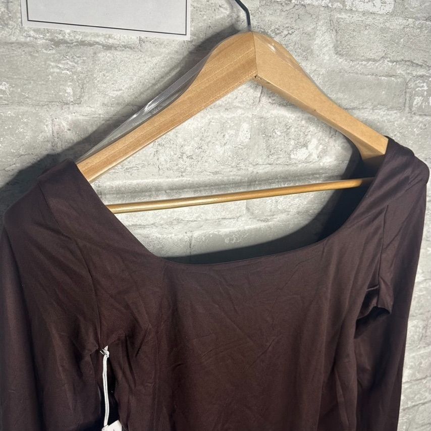 Lululemon Lululemon Nulu Square Neck Long Sleeve Bodysuit Thong Cut Size L / US 10 / IT 46 - 4 Thumbnail