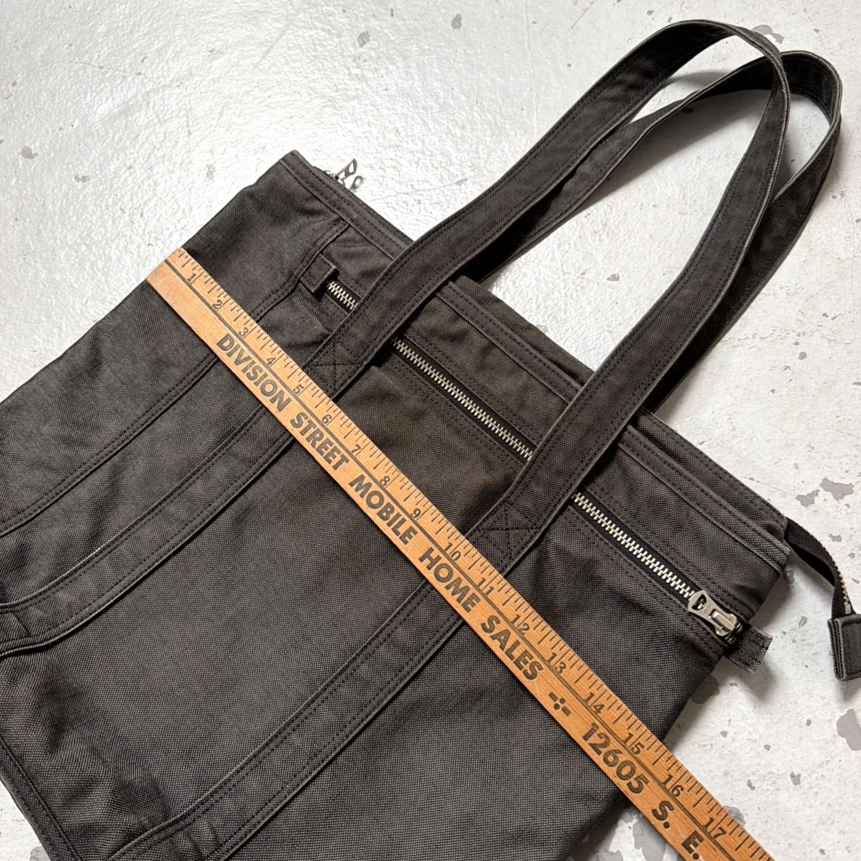 Rue Porter Porter Yoshida Canvas Zip Tote Shopping School Bag Hiking City Made Japan Tote Unisex Adults Gray Nylon Pockets Zip Closure Size ONE SIZE - 3 Thumbnail