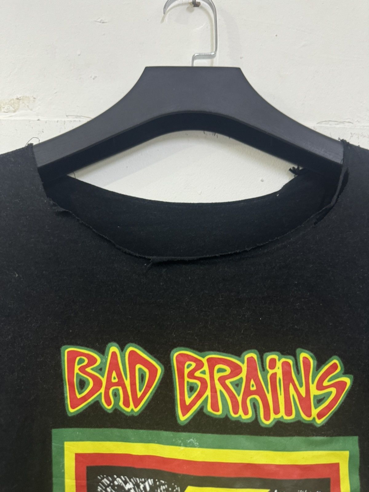 Band Tees 💥DISTRESSED COLLAR BAD BRAIN FLASH HARDCORE PUNK SHIRT Size US M / EU 48-50 / 2 - 4 Thumbnail