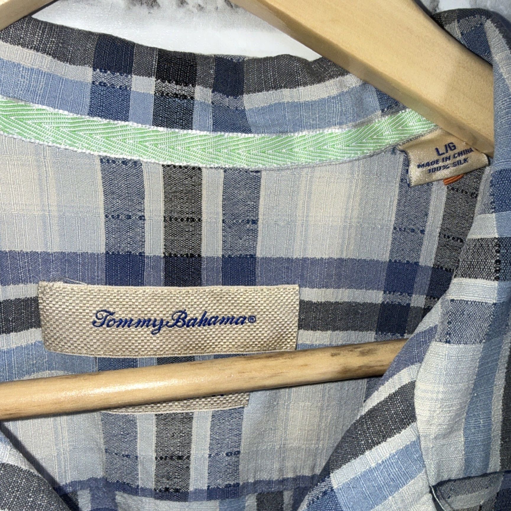 Tommy Bahama Tommy Bahama Shirt Blue Plaid 100% Silk Mens Size L Short Sleeve Button-Up Size US L / EU 52-54 / 3 - 3 Thumbnail