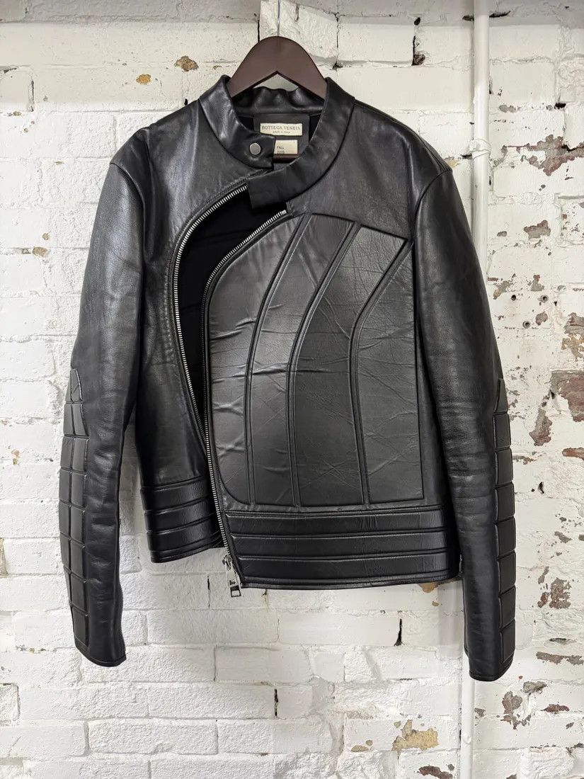 Bottega Veneta FW2019 Bottega Veneta Black Padded Asymmetrical Leather Jacket by Daniel Lee Size US M / EU 48-50 / 2 - 5 Thumbnail