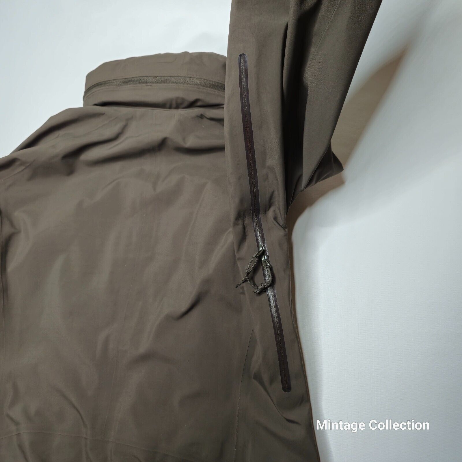Arc'teryx ARCTERYX SCARABEE WOMEN'S GORE TEX RECCO GREEN JACKET L Size L / US 10 / IT 46 - 9 Thumbnail