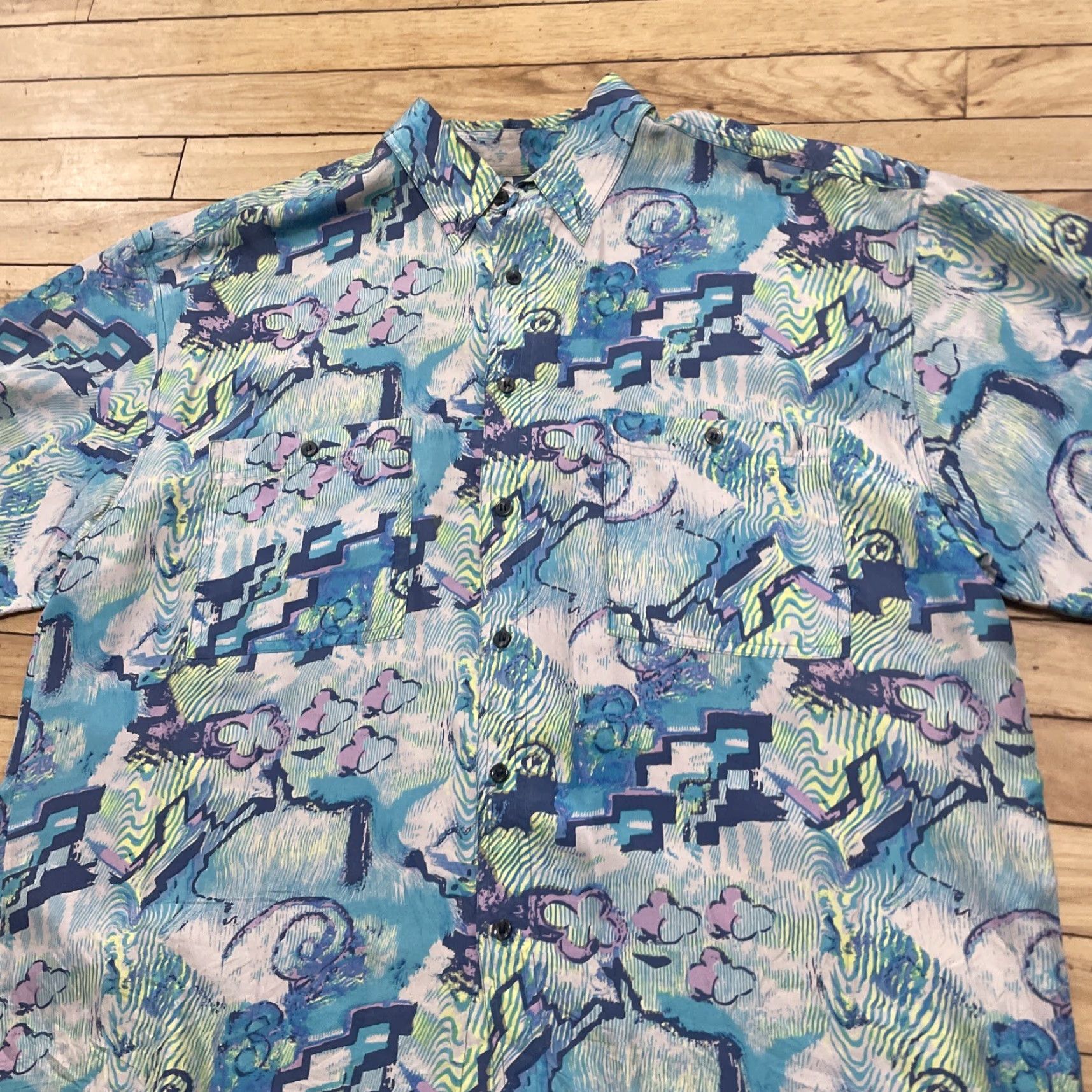 Vintage VINTAGE Michael's Fashions Hawaiian Silk Shirt Men L Turquoise Blue Green Geometric ShirtMens L, Turquoise Blue Green, Silk, Button-Up, Short Sleeve Size US L / EU 52-54 / 3 - 4 Thumbnail
