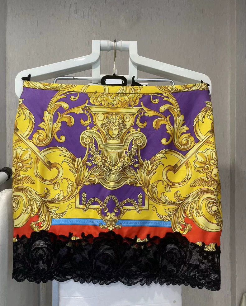 Versace Versace Baroque print skirt Size XXL / US 16-18 / IT 52-54 - 1 Thumbnail