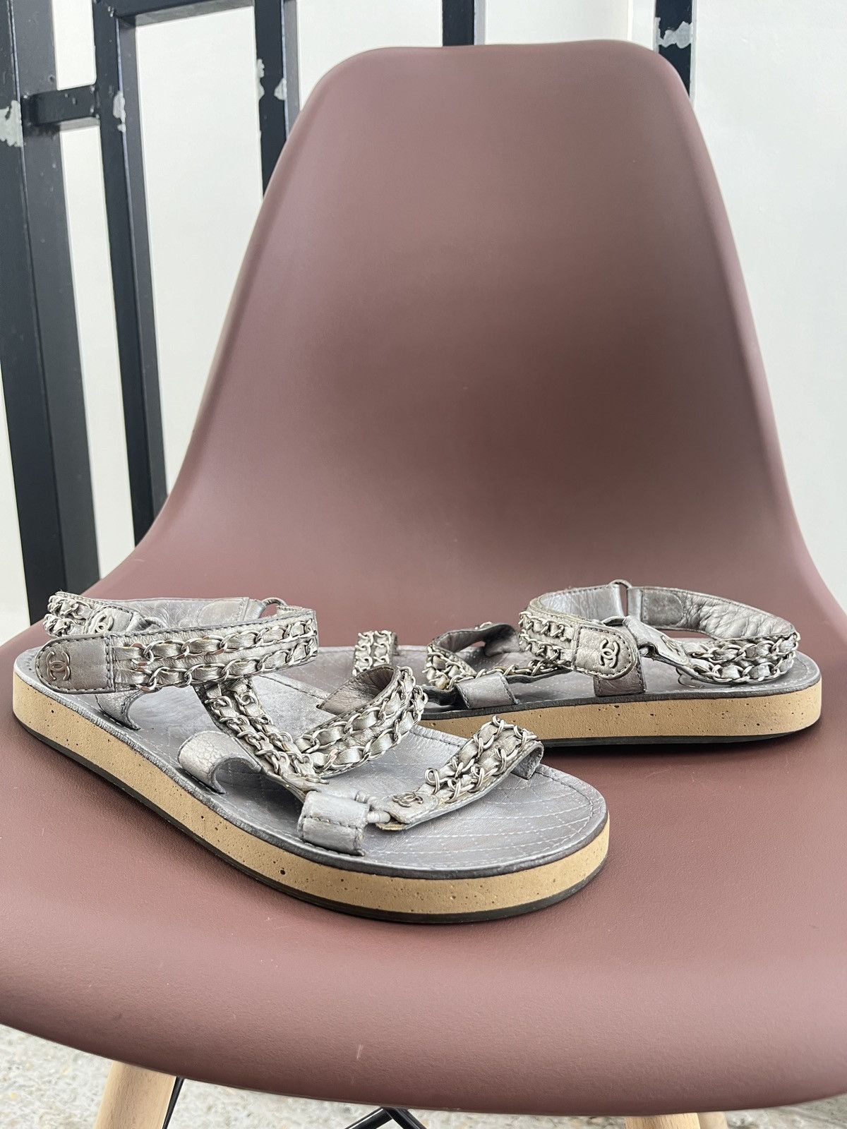 Chanel Metallic Lambskin Chain Sandals Size US 7.5 / IT 37.5 - 2 Thumbnail