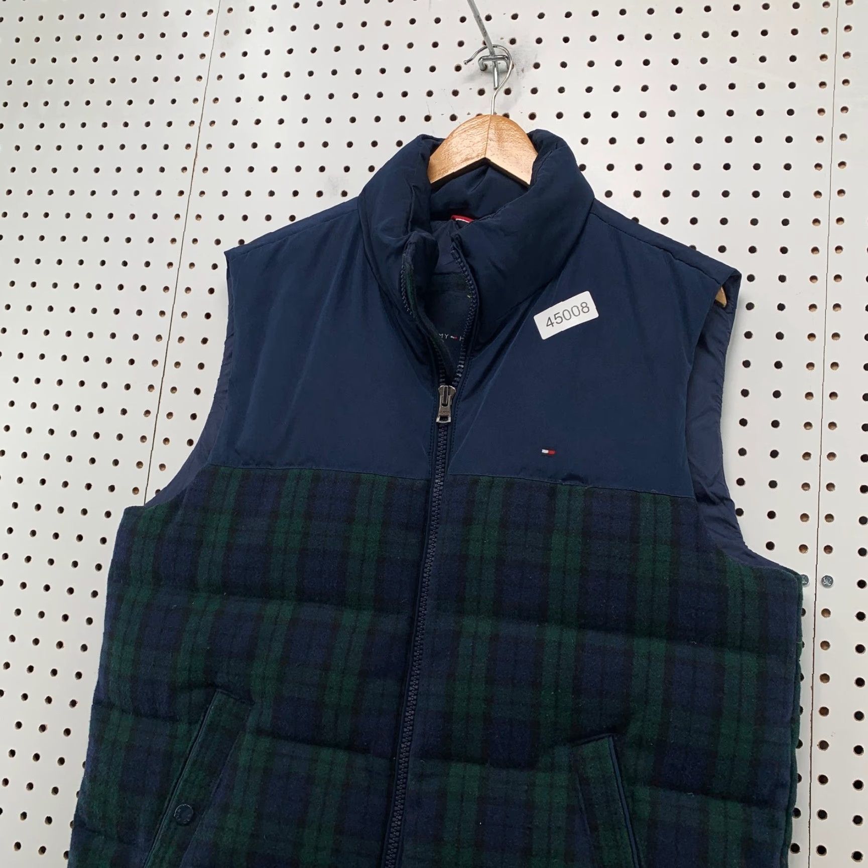 Tommy Hilfiger VINTAGE Tommy Hilfiger Wool Down Vest Mens Large Green Tartan Plaid Sleeveless Size US L / EU 52-54 / 3 - 4 Thumbnail