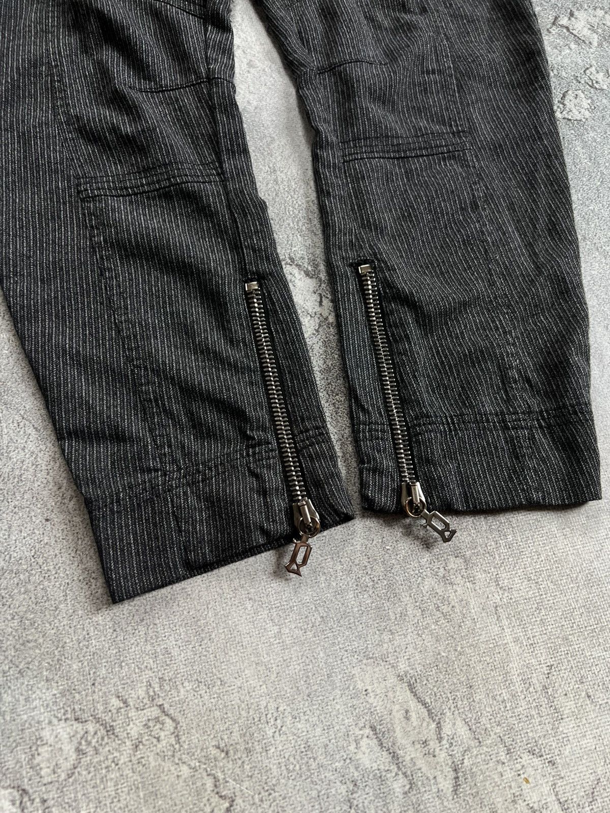 John Galliano John Galliano Wool Cargo Pants Zip Cuffs Trousers Size 42 Size 28" / US 6 / IT 42 - 3 Thumbnail