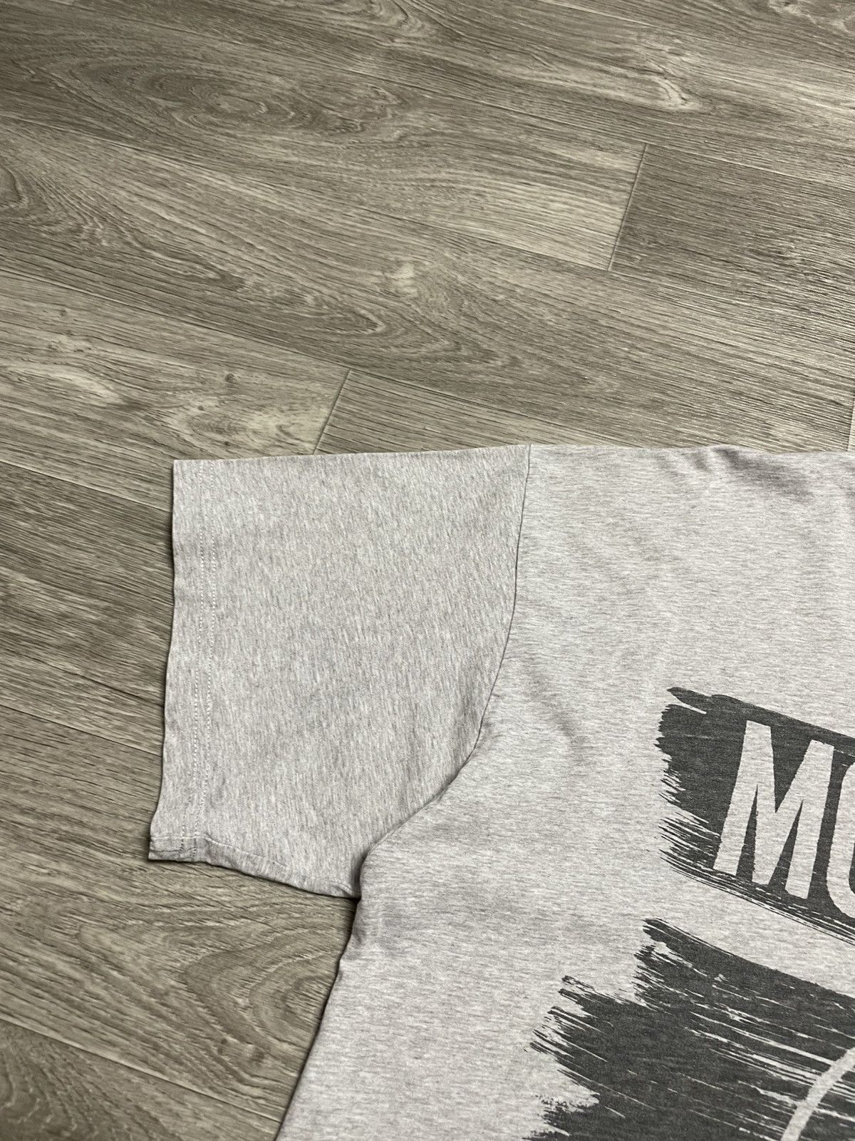Moschino Vintage Moschino Milano Big Logo Gray T-Shirt Size US XL / EU 56 / 4 - 7 Thumbnail