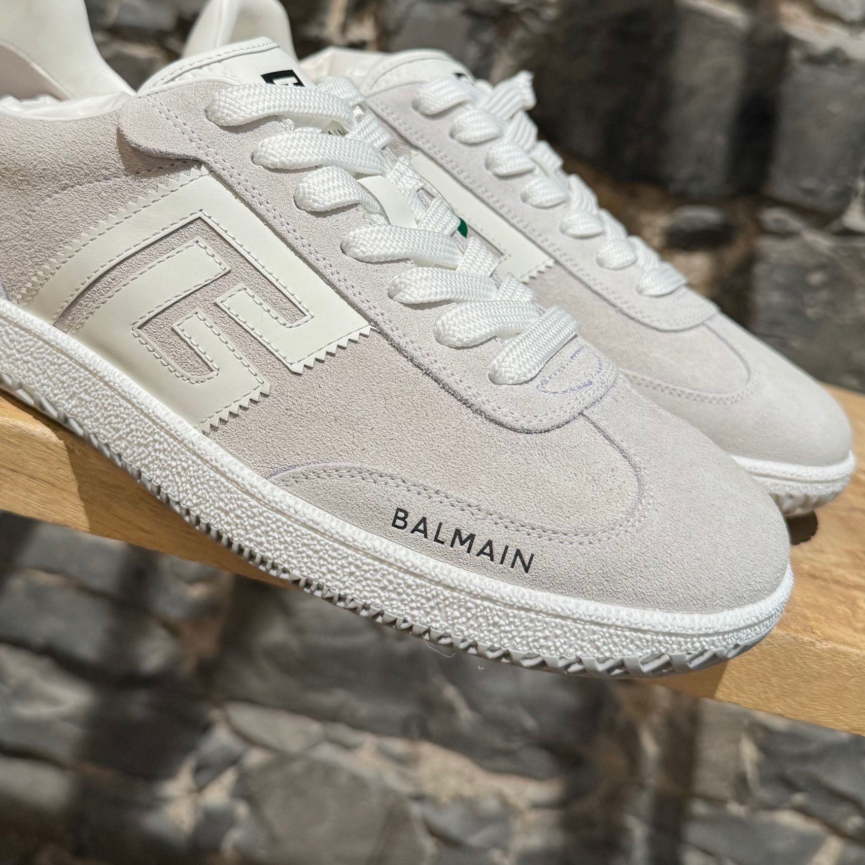 Balmain Balmain Grey Suede Swan Logo Low-top Sneakers Size US 8 / EU 41 - 2 Thumbnail