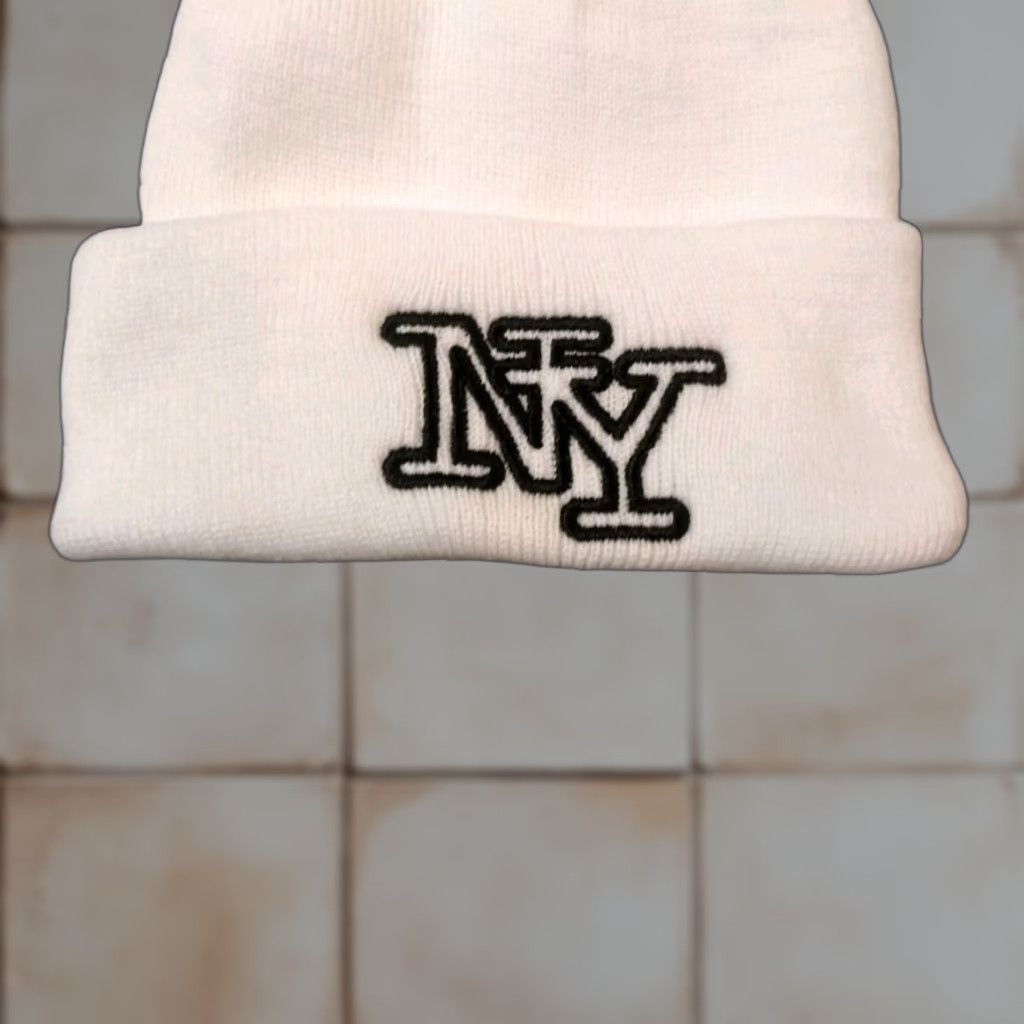Vintage VINTAGE New York City NYC Logo Beanie Winter Hat White Warm New Rare Embroidered Size ONE SIZE - 1 Thumbnail