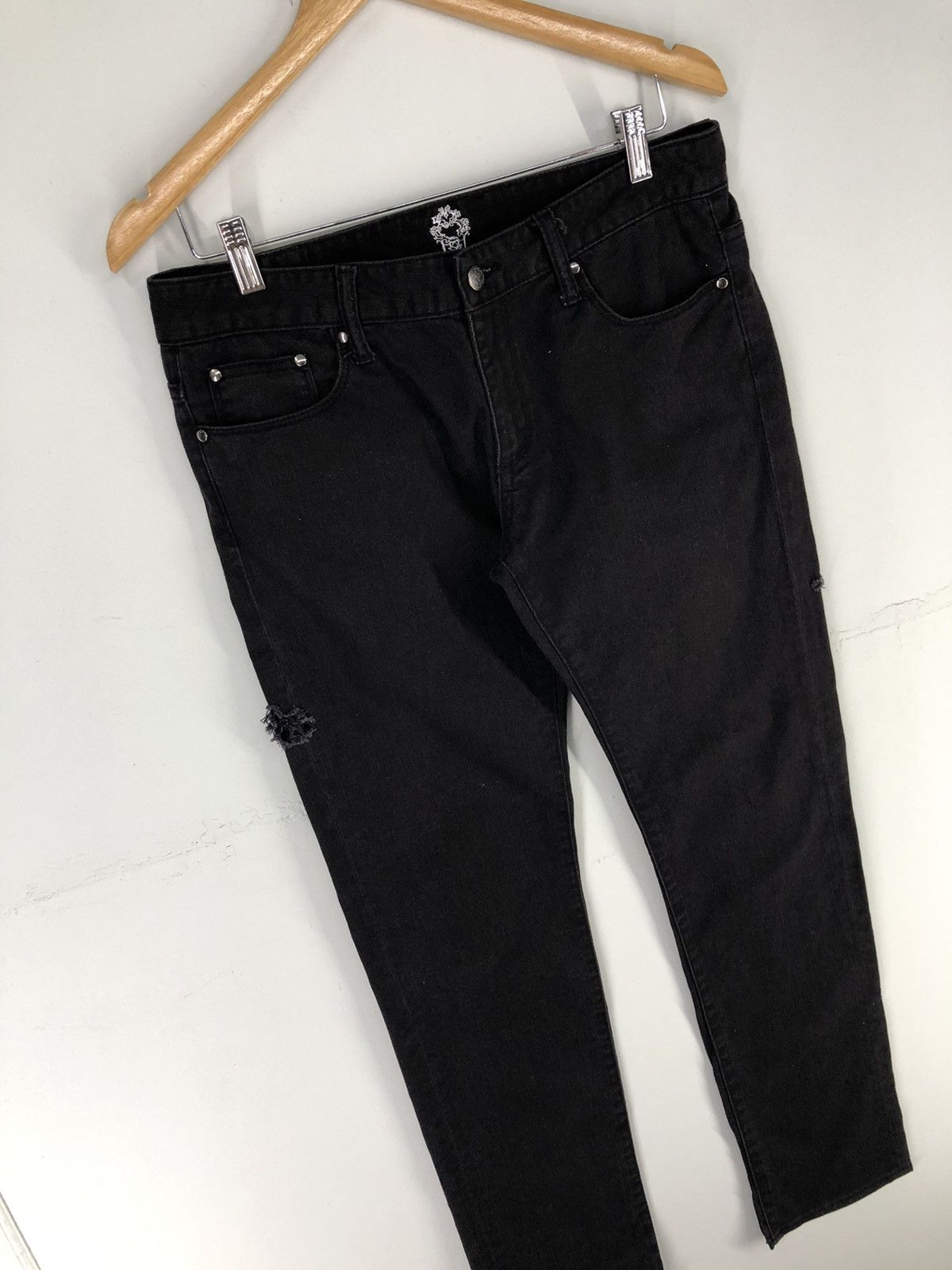 Japanese Brand Japanese Brand Root Three Distressed Black Jeans Size US 31 - 3 Thumbnail