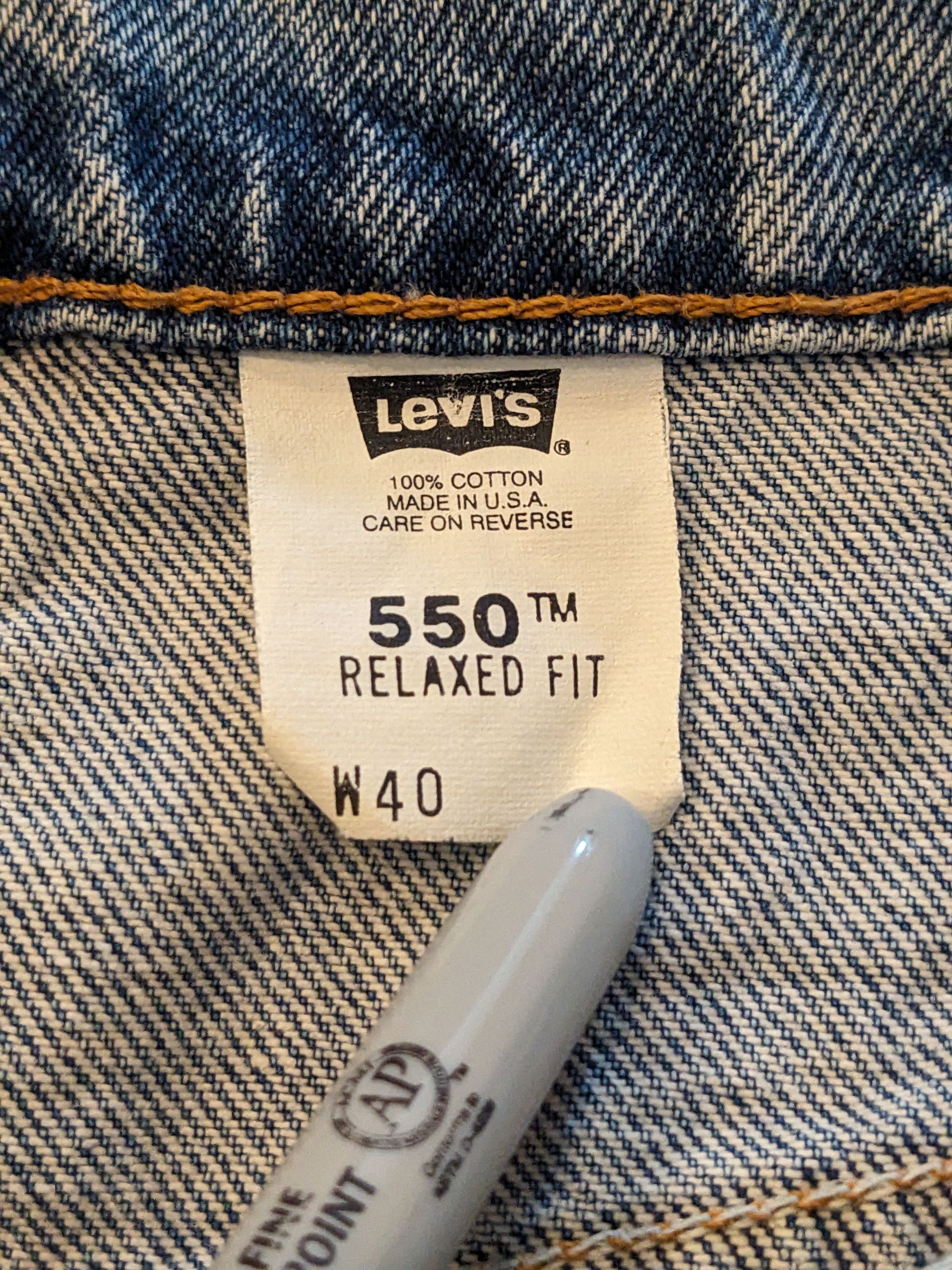 Levi's × Vintage Vintage 90 Levi's 550 Relaxed Fit Orange Tabs Size 40 Shorts Size US 40 / EU 56 - 5 Thumbnail