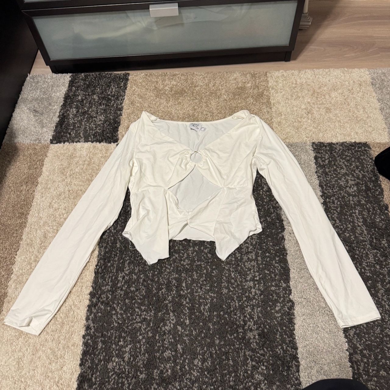 PRINCESS POLLY Princess Polly Long Sleeve White Cut Out Ring Top Size L / US 10 / IT 46 - 4 Thumbnail