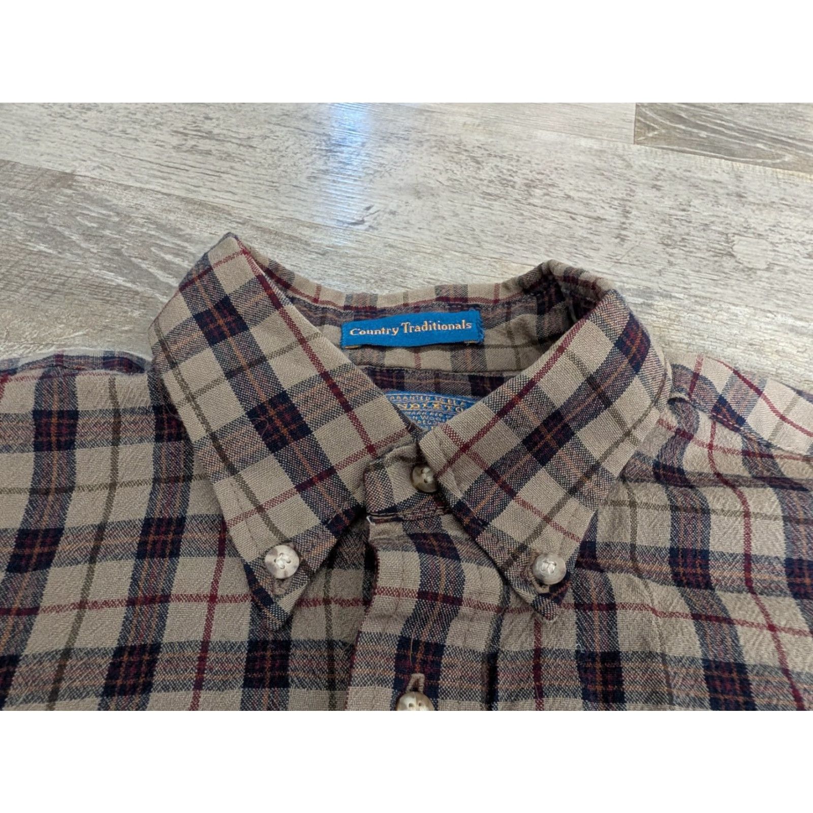 Pendleton VINTAGE Pendleton Wool Plaid Flannel Button-Up Shirt L Tan/Green/Red/Orange USA Outdoor Mens 80s Size US L / EU 52-54 / 3 - 7 Thumbnail