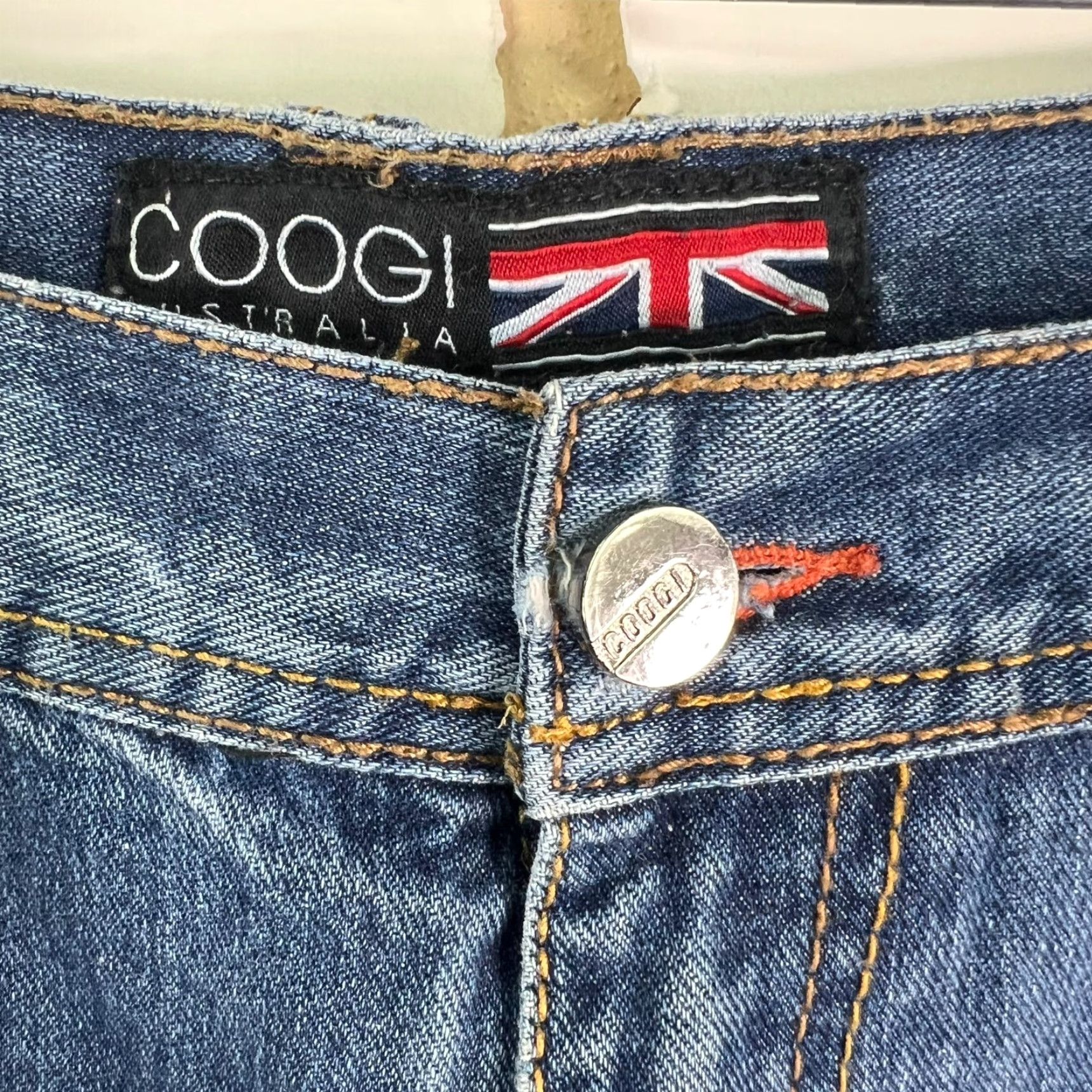 Coogi COOGI Australia Jeans Boots Cut Denim Mens Size 36 Regular Inseam 34 Blue 90s Hip Hop Logo Embroidered 5-Pocket Size US 36 / EU 52 - 6 Thumbnail