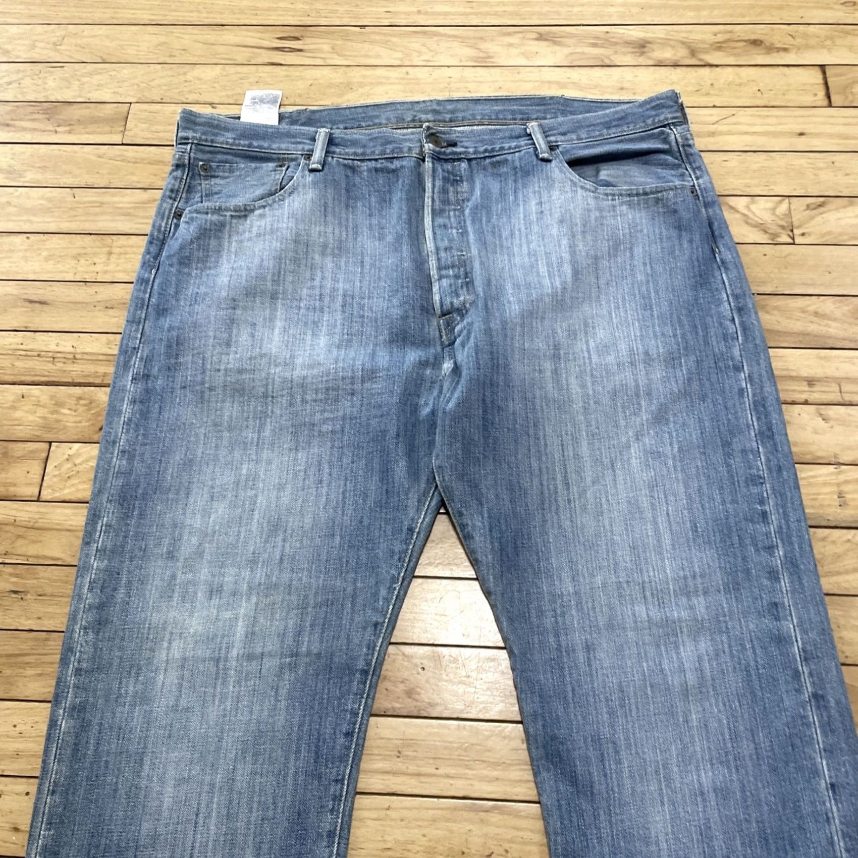 Levi's VINTAGE Levi's Jeans 501XX Light Blue Denim Straight 501 40x32 Mens Regular Blue Jeans 5-Pocket Logo Zipper Button Vintage Mens Size US 36 / EU 52 - 3 Thumbnail