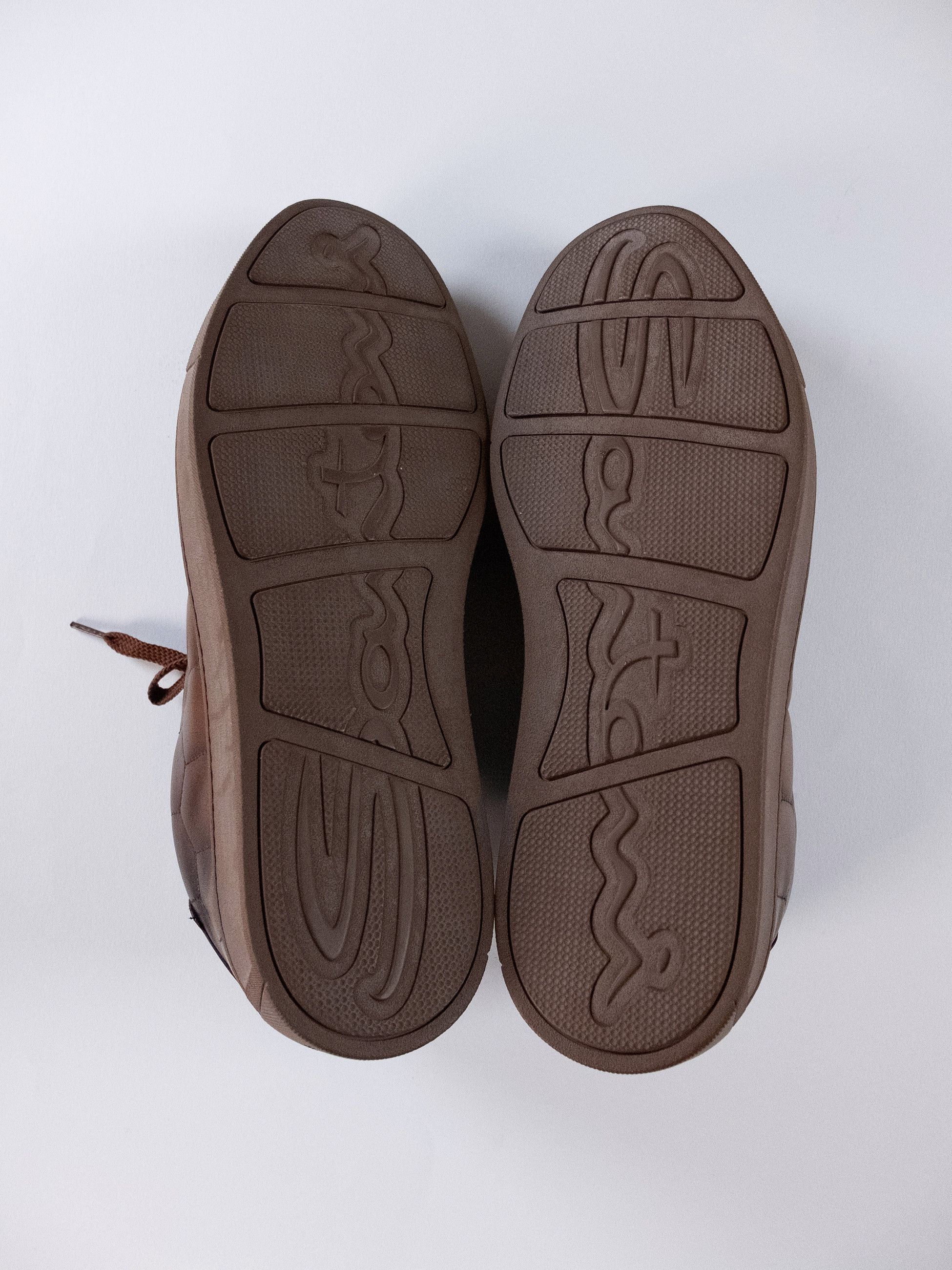 Santoni SANTONI brown quilted low top leather sneakers 10 43 Size US 10 / EU 43 - 9 Thumbnail