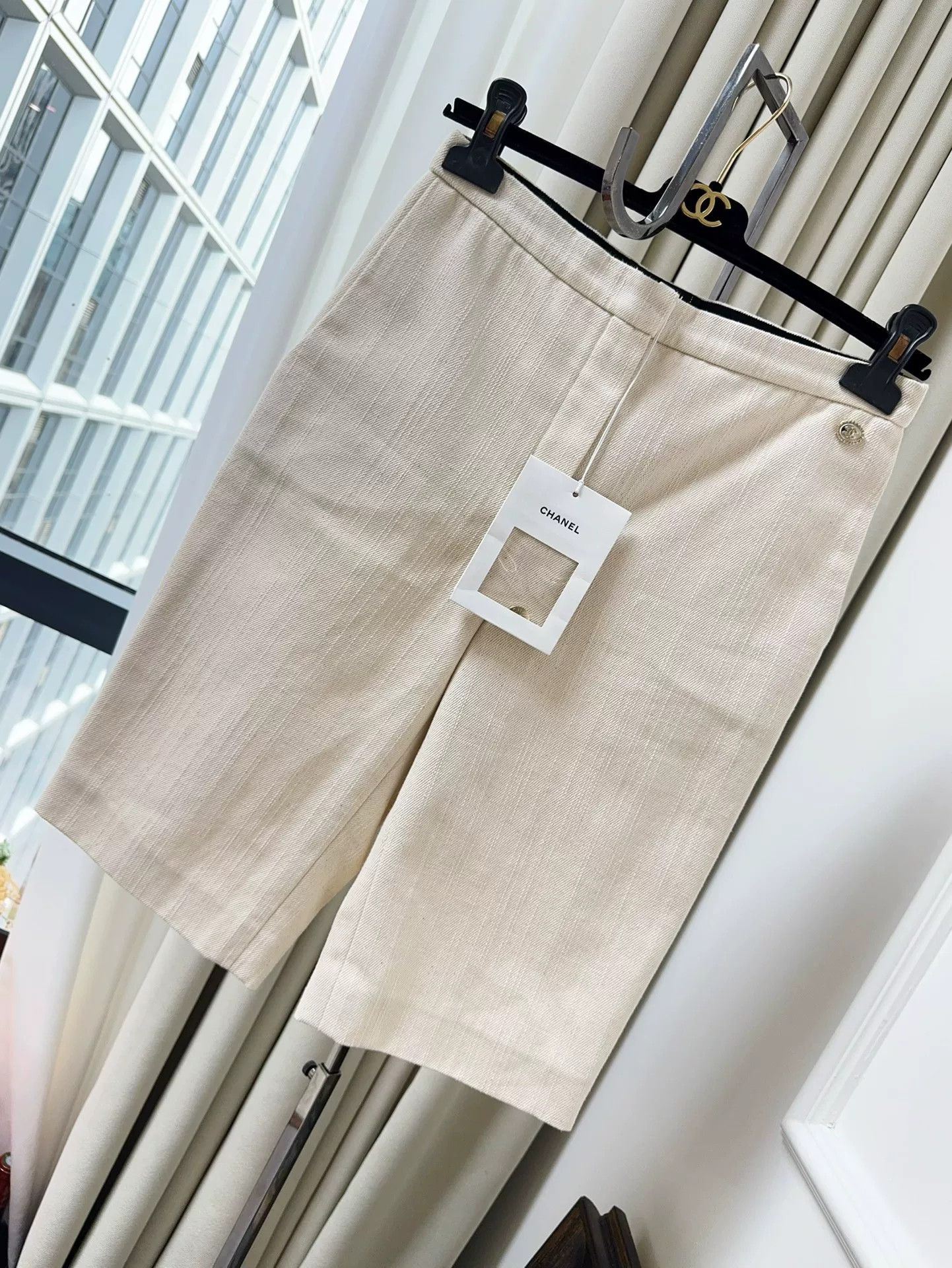 Chanel Chanel Beige Denim Bermuda Shorts Size 38 Size US 38 / EU 54 - 1 Thumbnail
