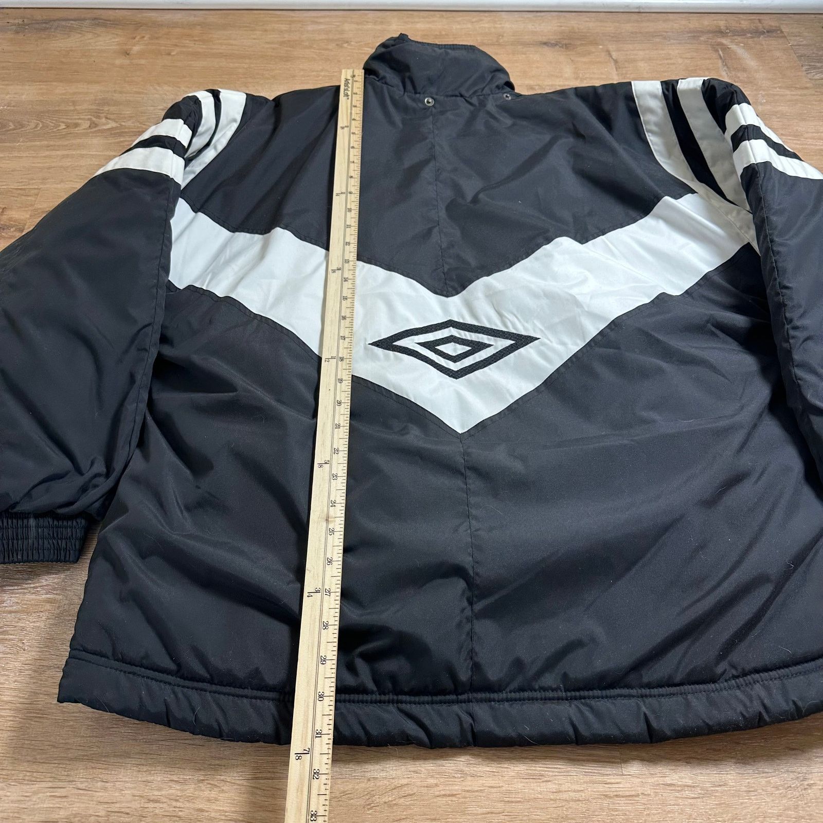Umbro Mens Large Vintage 90s Umbro Puffer Jacket DETACHABLE HOOD Size US L / EU 52-54 / 3 - 14 Thumbnail